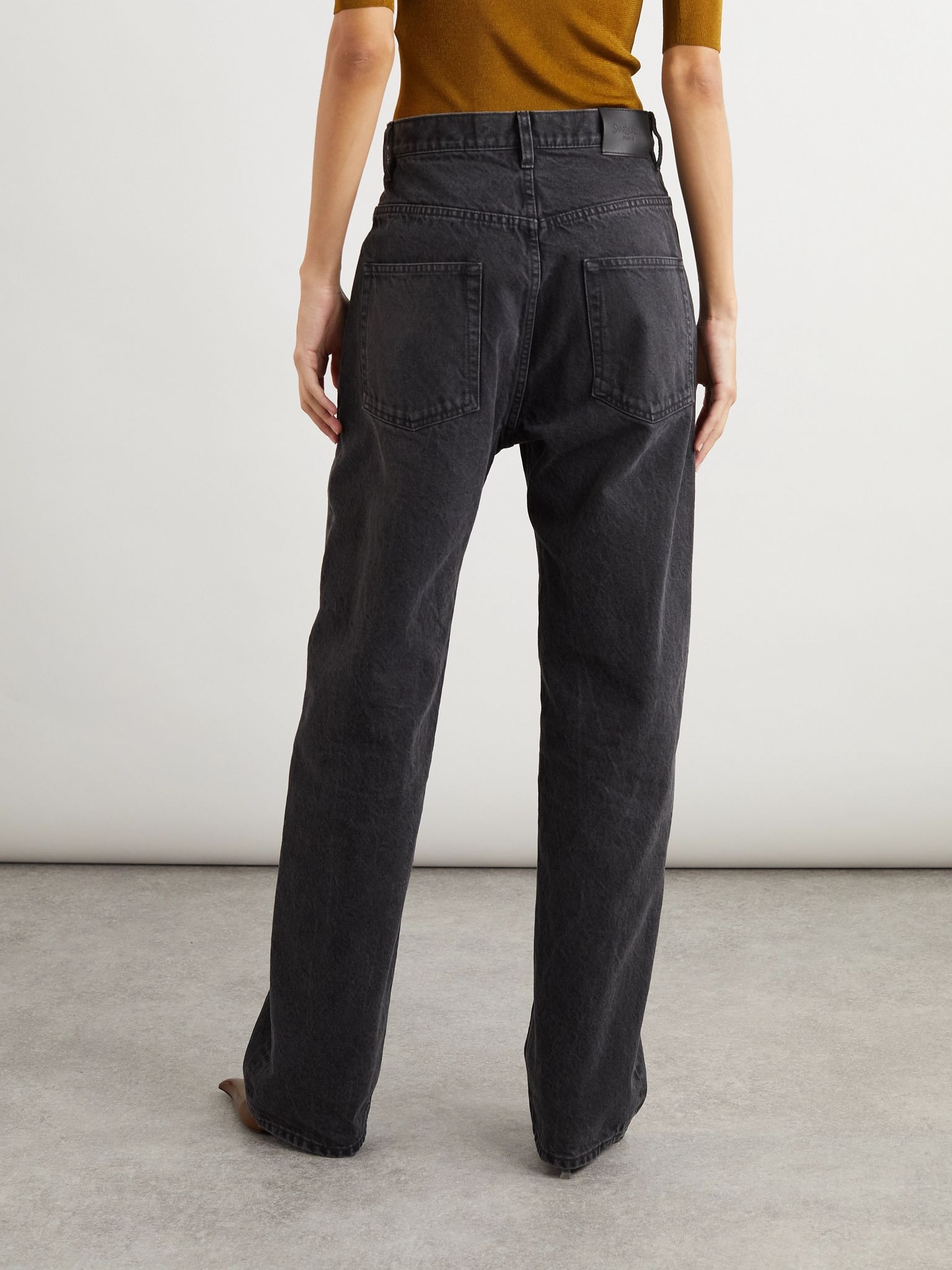 High-rise tapered jeans Black - 4
