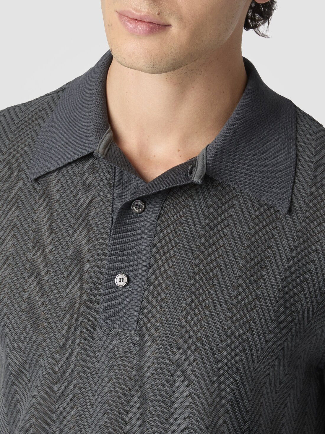Cotton and viscose polo shirt with tone-on-tone zigzag - 5