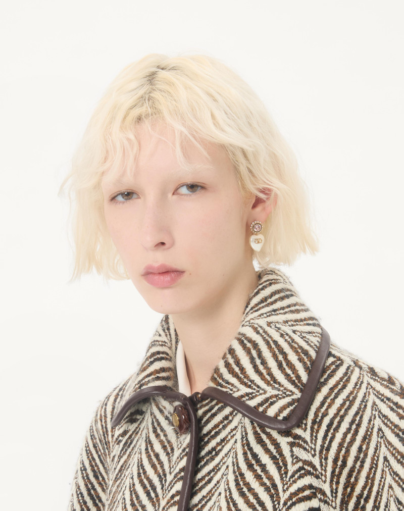 Valentino VLOGO SIGNATURE EARRINGS IN METAL, ENAMEL, PEARLS AND CRYSTALS outlook