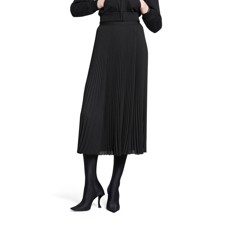 Women's Elastic Skirt in Black 5