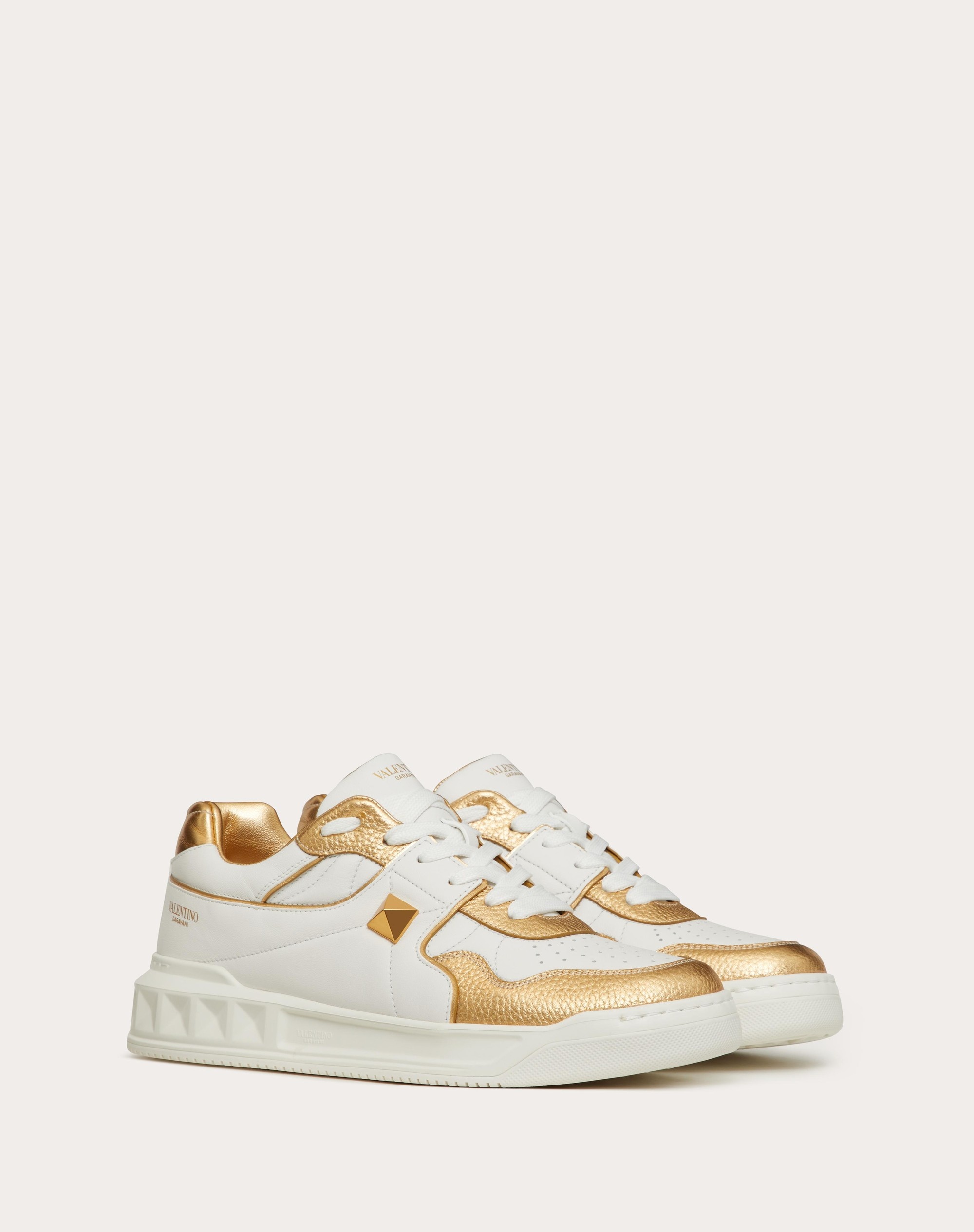 ONE STUD LOW-TOP SNEAKER IN NAPPA WITH METALLIC DETAILS - 2