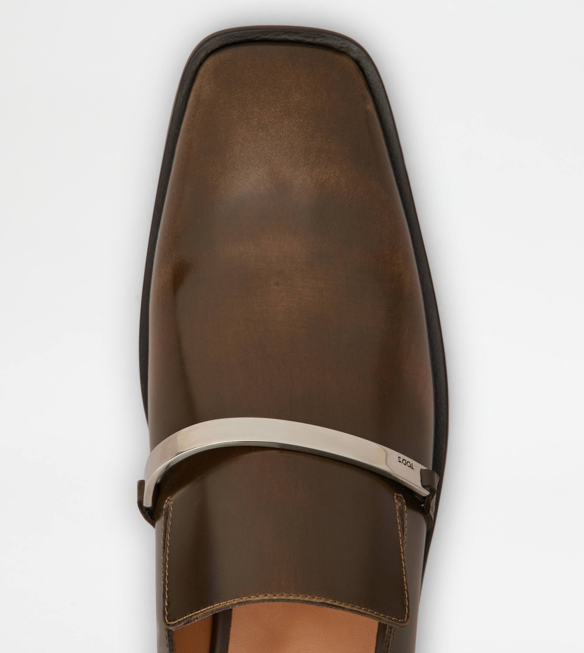 LOAFERS IN LEATHER - BROWN - 5