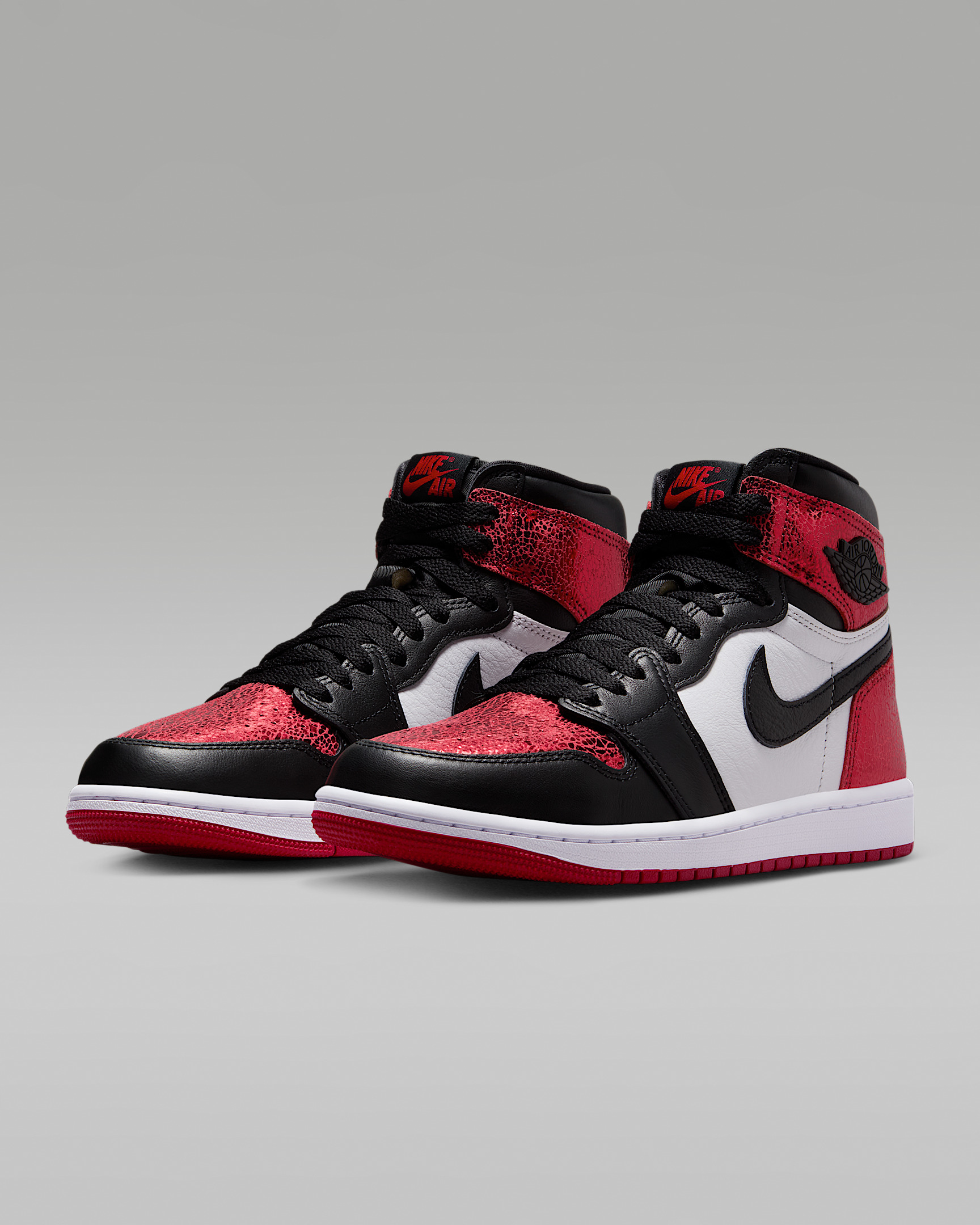 Air Jordan 1 Retro High OG Women's Shoes - 5