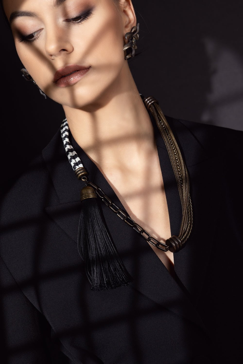 Vita Short Tassle Necklace - 4