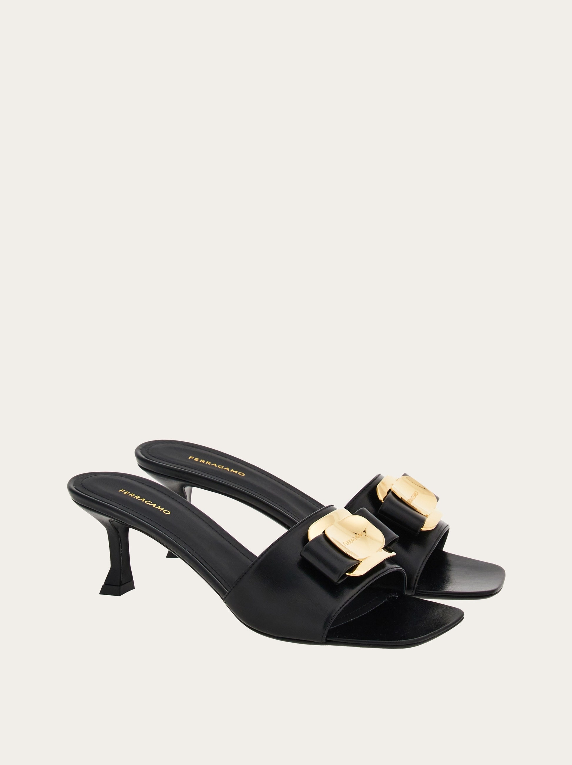[FERRAGAMO] Vara Slide (品切れ間近!!) 753739_04_cart_r20.jpg