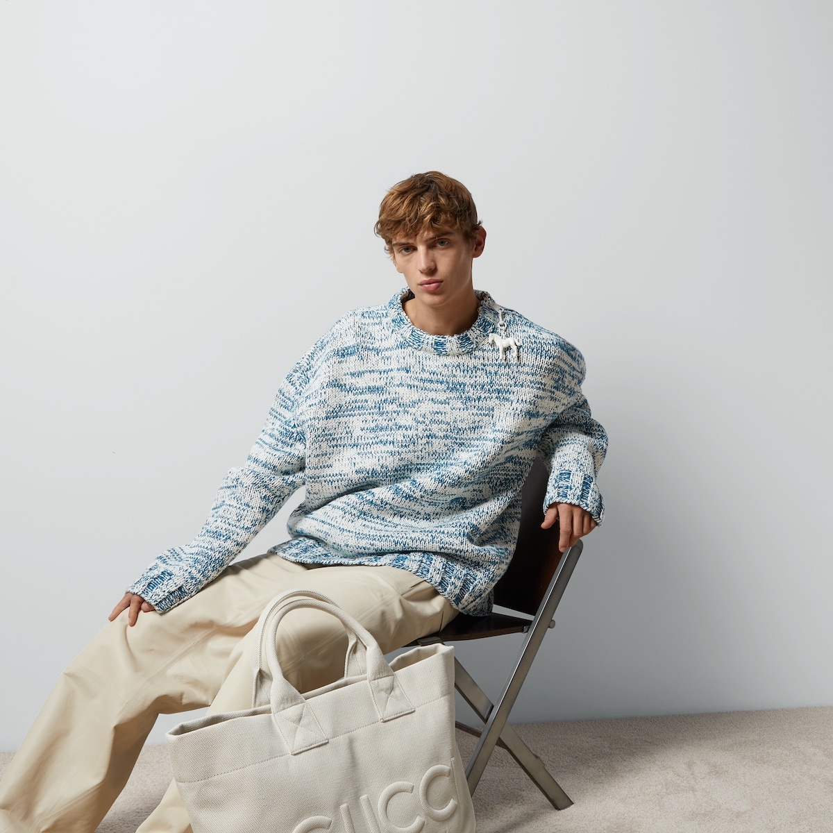 Knit wool sweater with label - 5