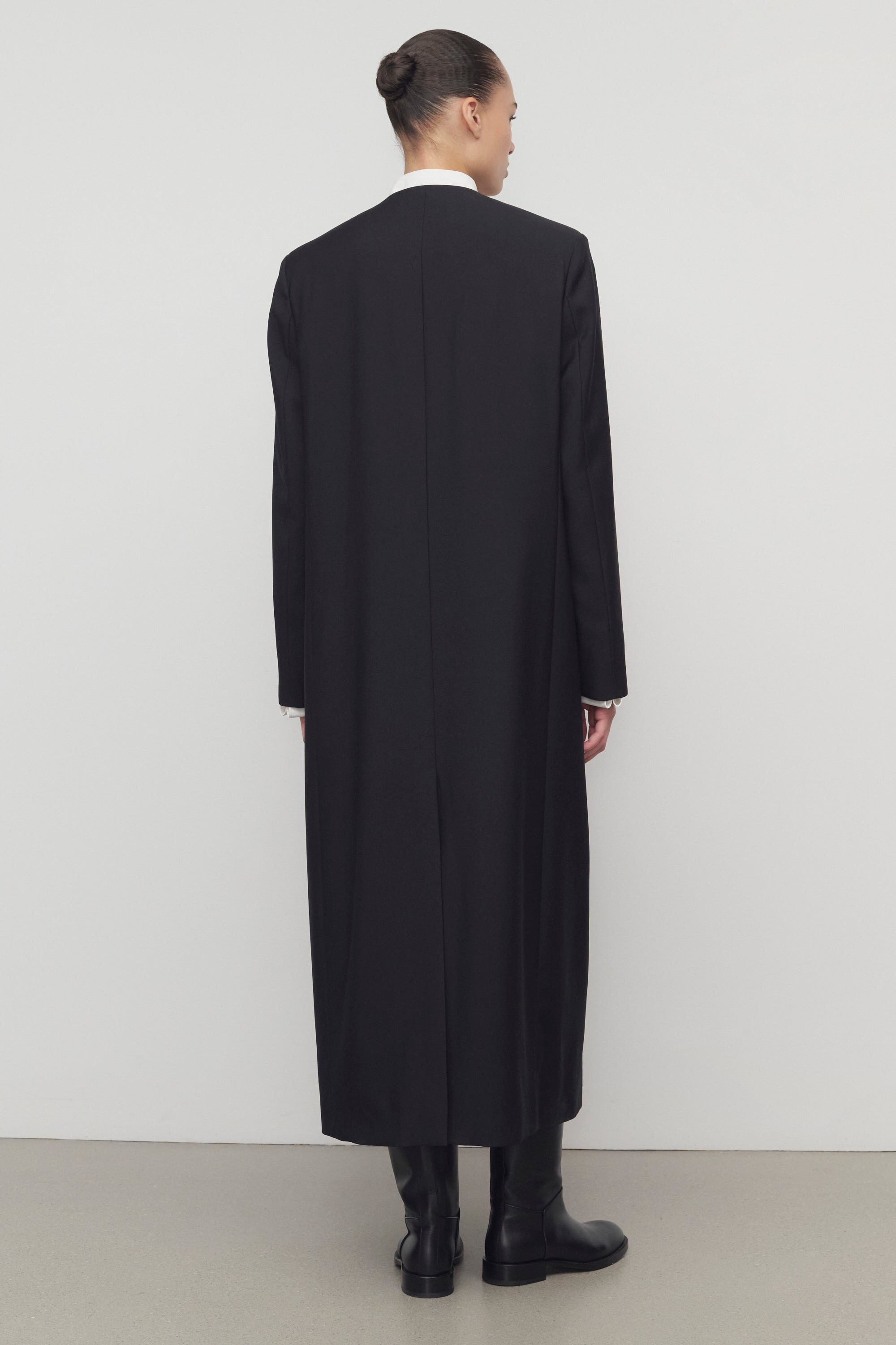 Arista Coat in Virgin Wool - 5