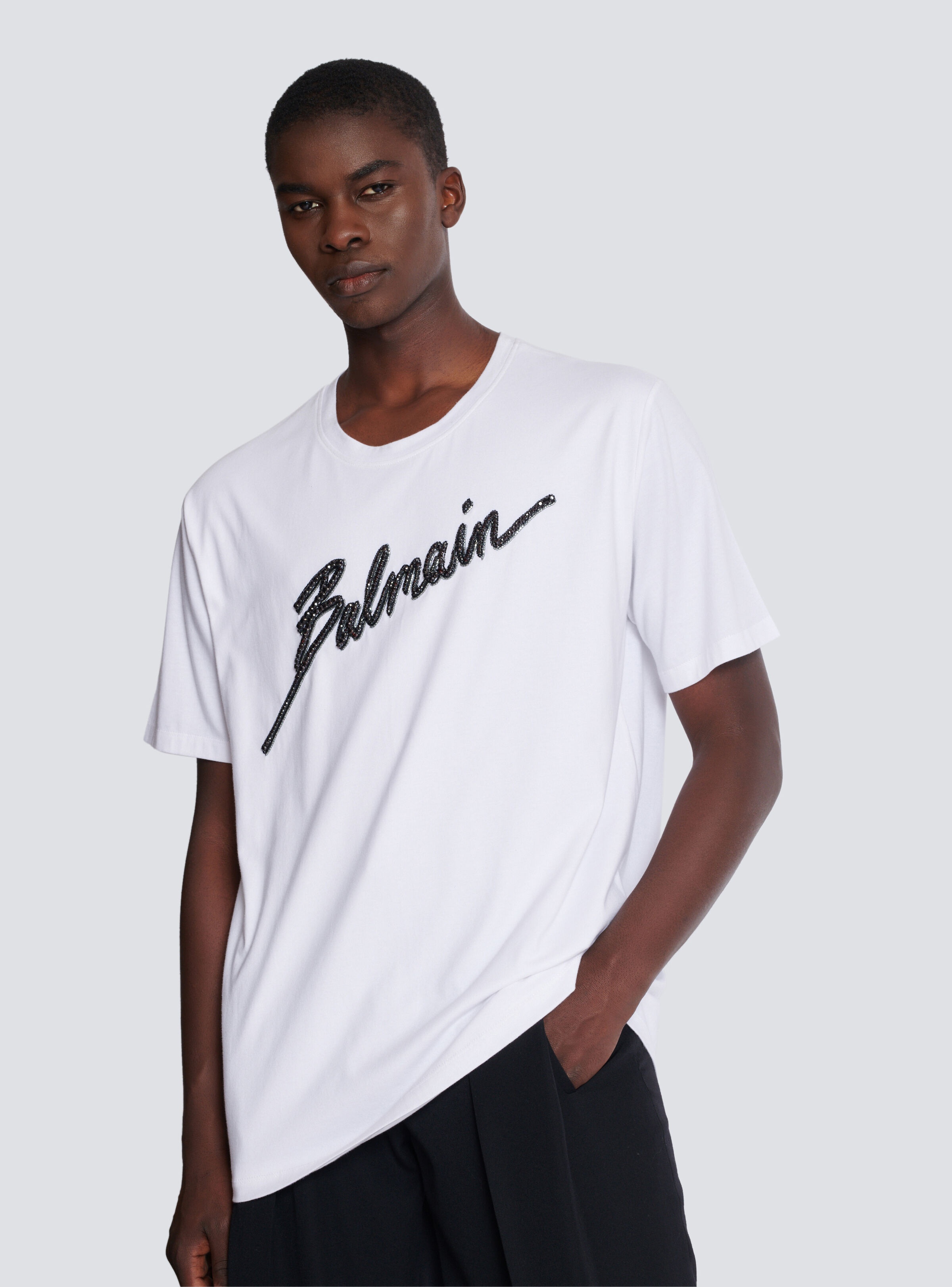 【関税込み】Balmain ホワイト PB Embroidered Tシャツ T-shirt with Balmain Paris print white white - Women | BALMAIN