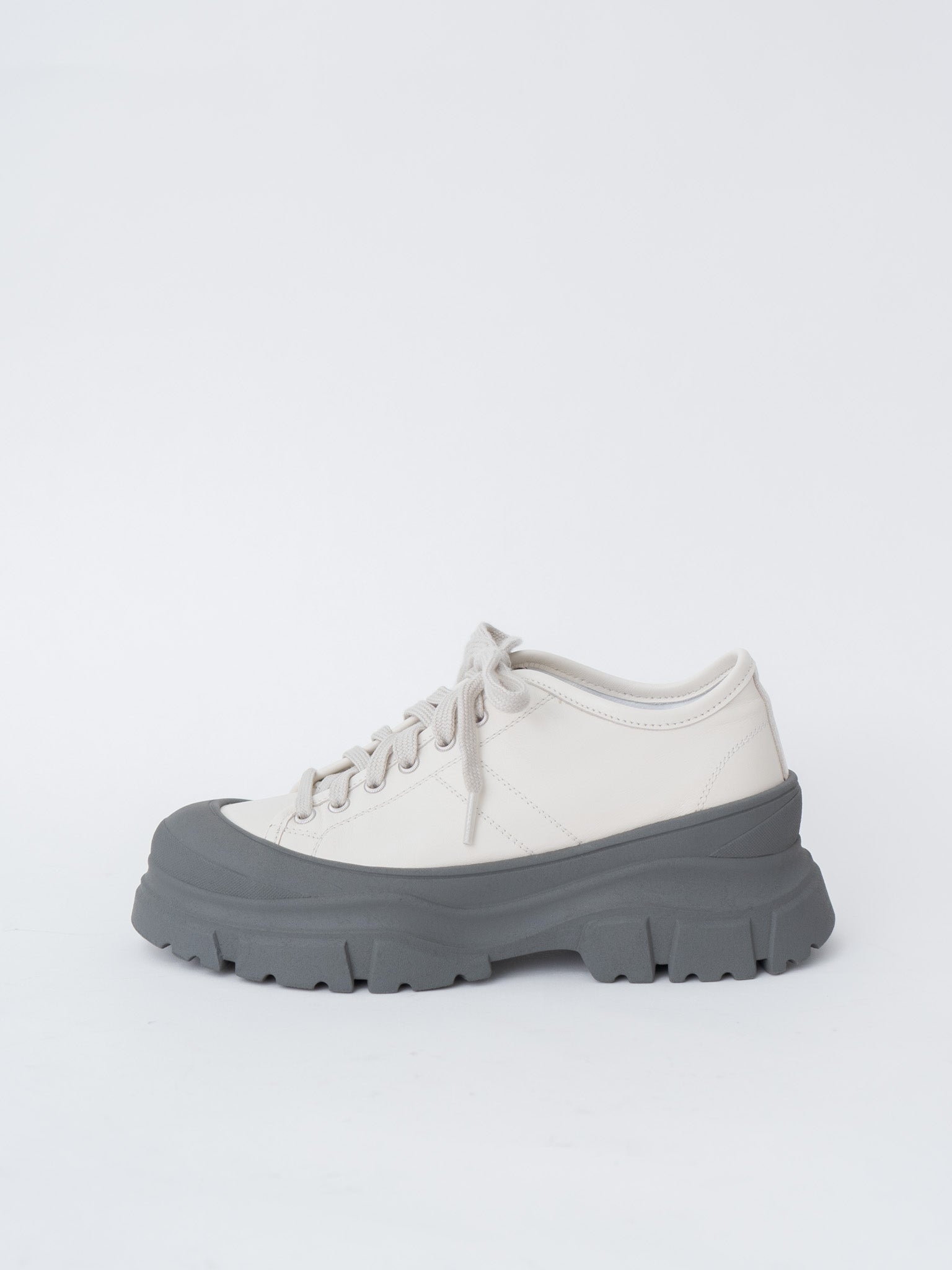 Feat Sneakers - Porcelain/Slate Outsole - 5