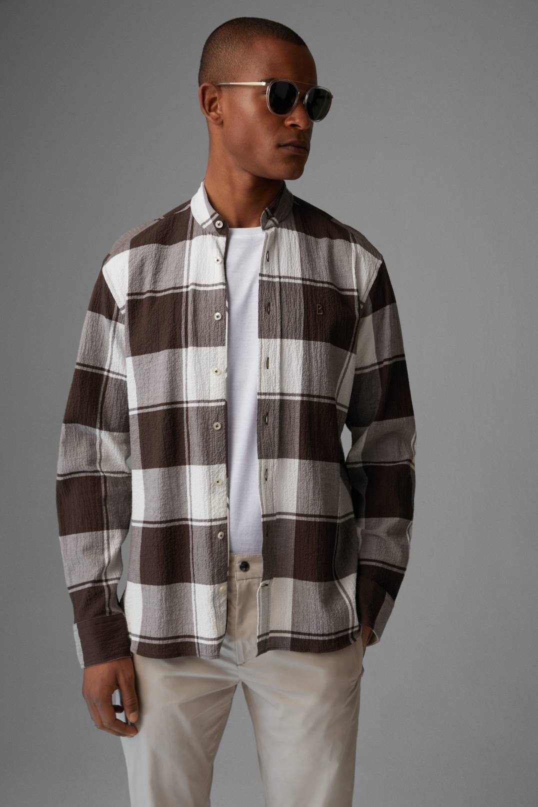 RAPHI SHIRT IN DARK OAK/WHITE - 2