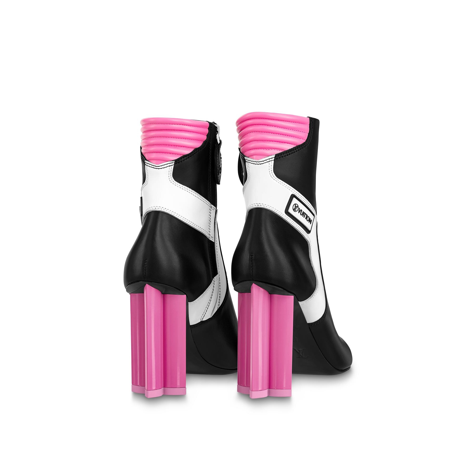 Silhouette Ankle Boot - 5