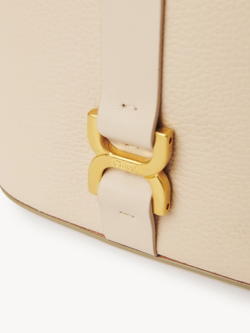 MARCIE MINI VANITY ON CHAIN 5