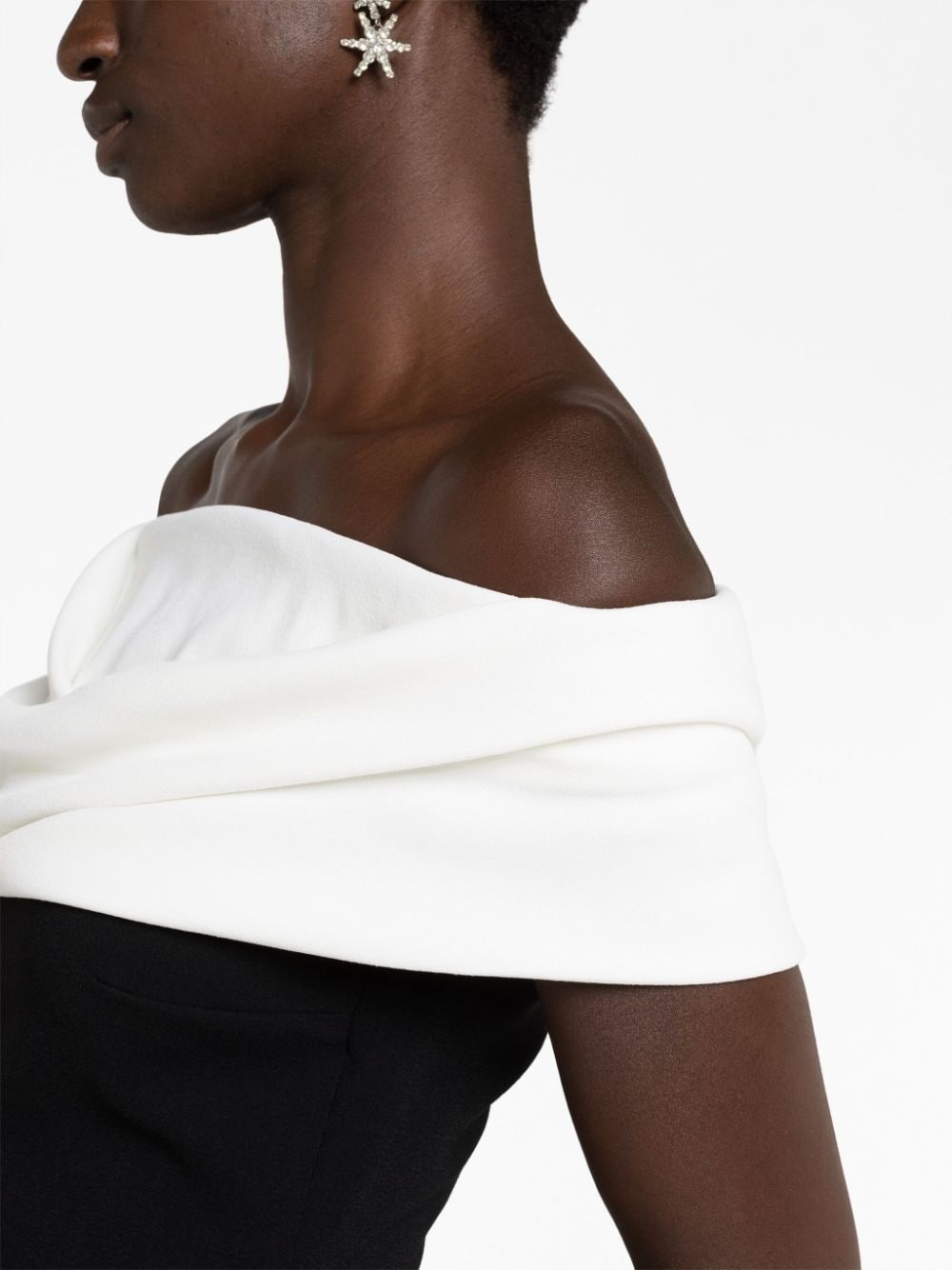 The Eva off-shoulder dress - 3