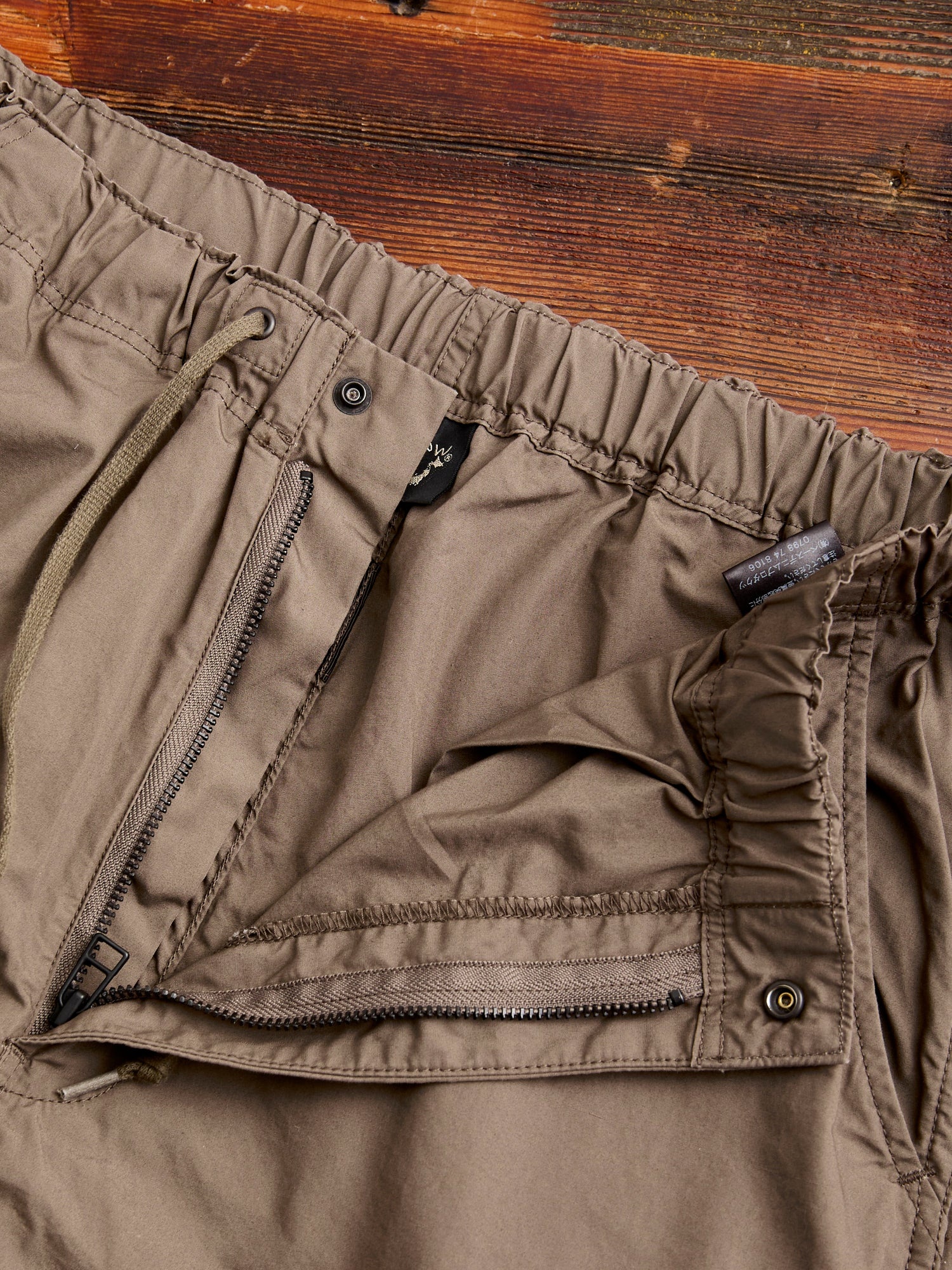 New Yorker Shorts in Greige - 6