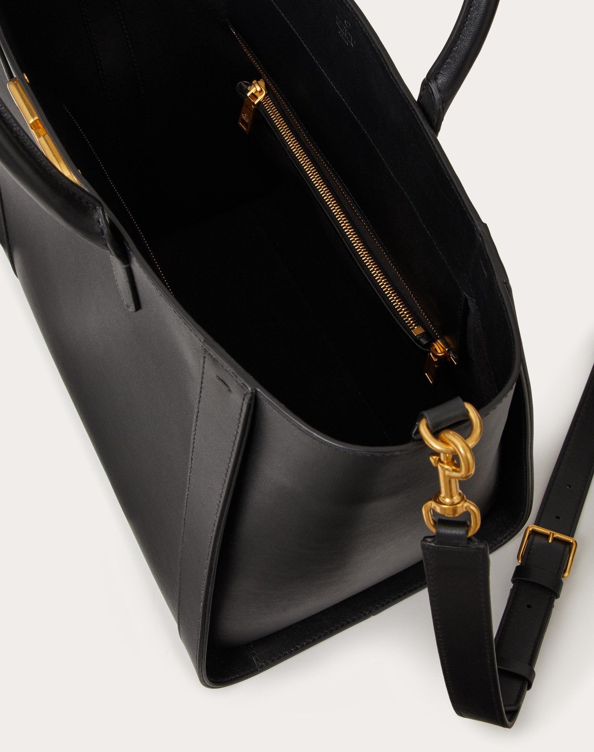 VLOGO SIGNATURE CALFSKIN TOTE BAG - 4