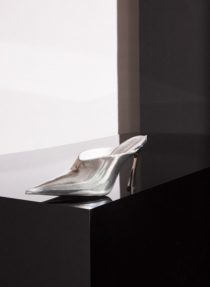 MUGLER Metallic leather Fang 95 mules outlook