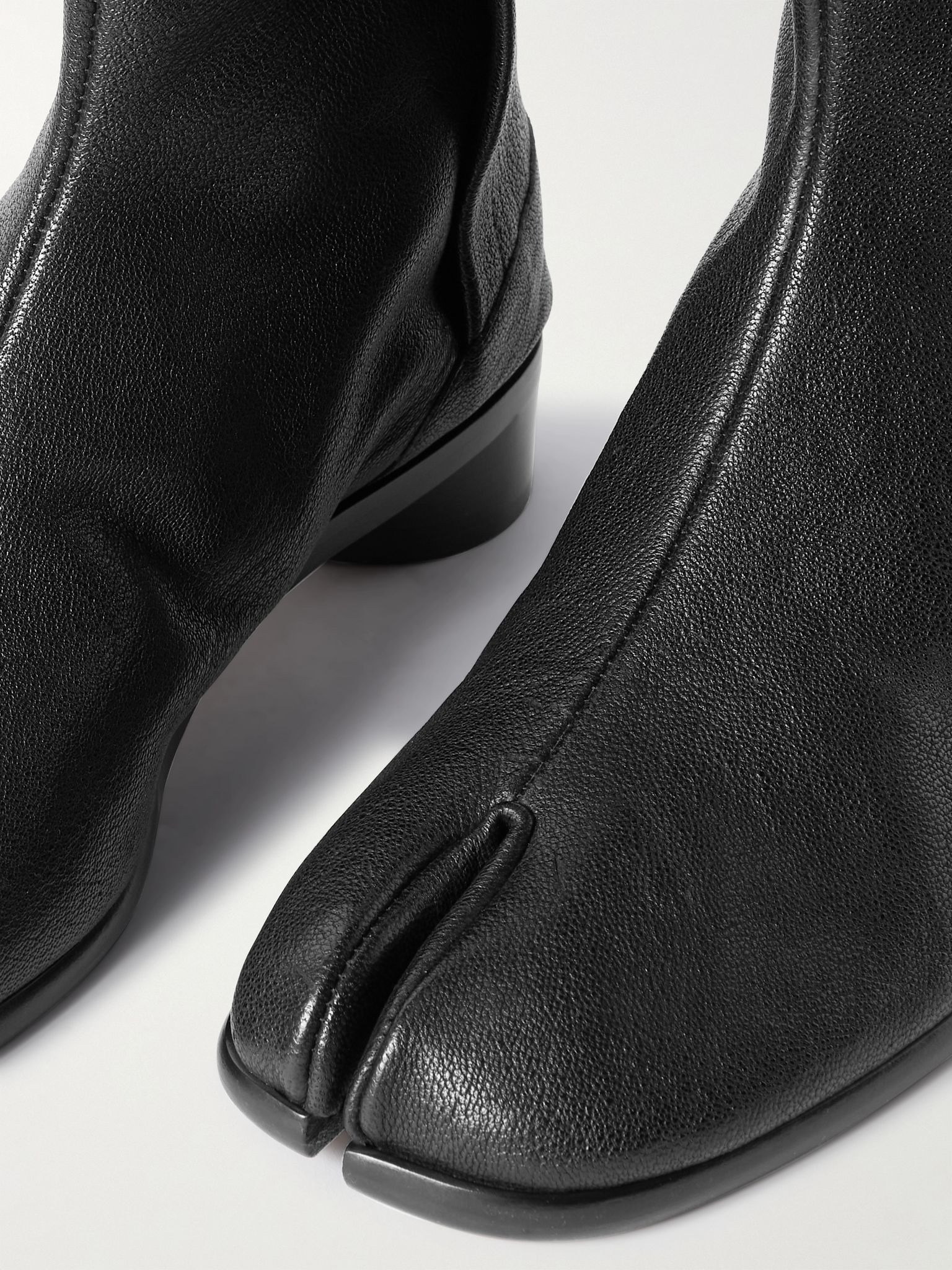 Tabi Split-Toe Full-Grain Leather Chelsea Boots Black - 6