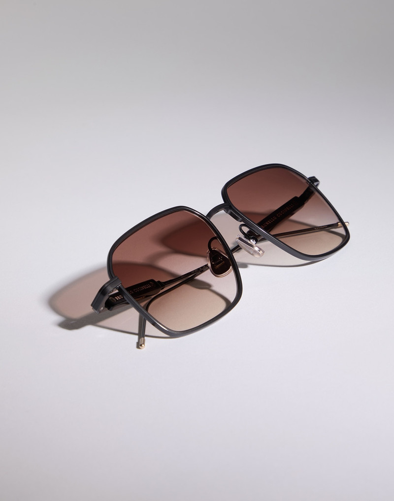 Sartorial Sunset titanium and horn frame 3