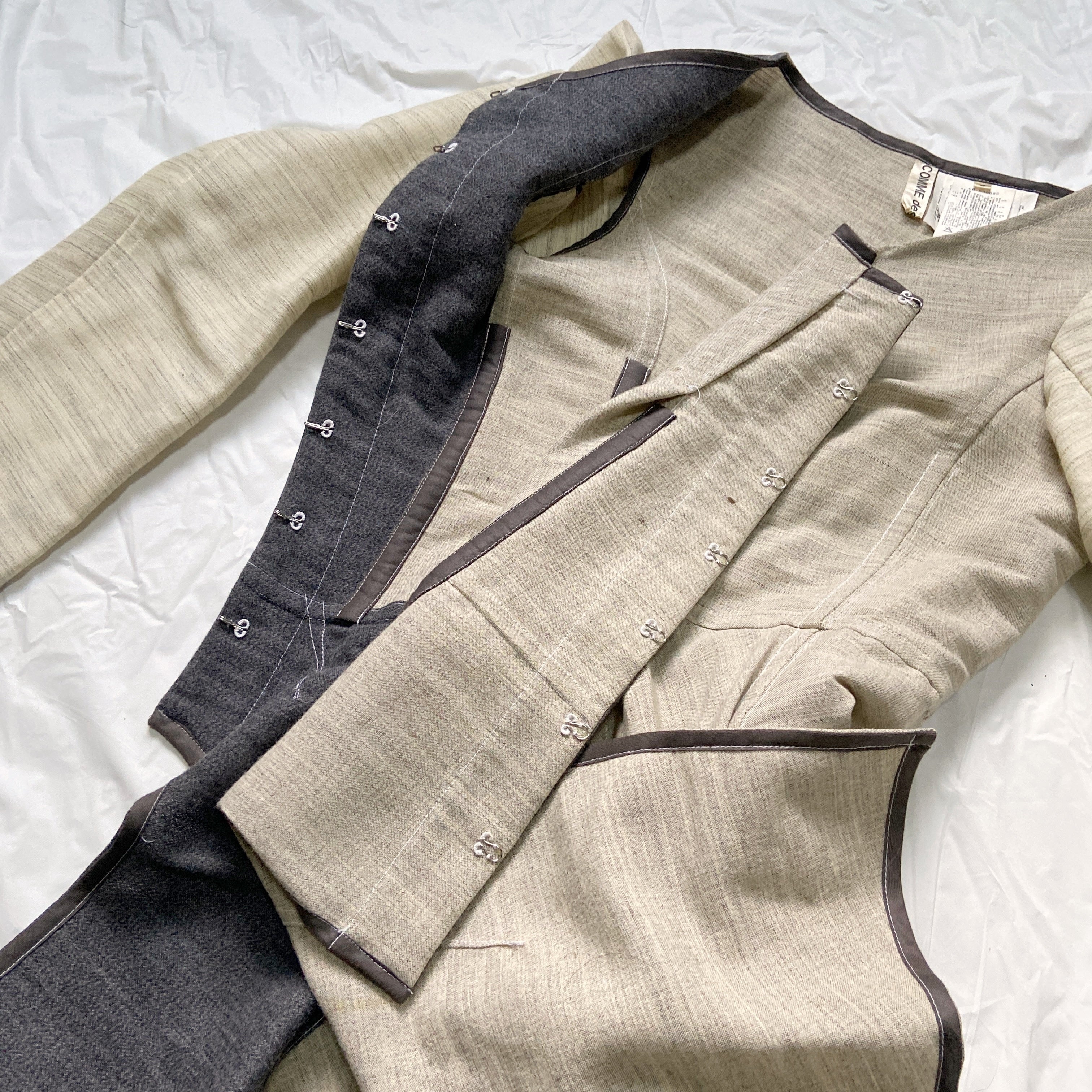 Comme des Garçons Fall 1998 Asymmetrical Abstract dress - 9