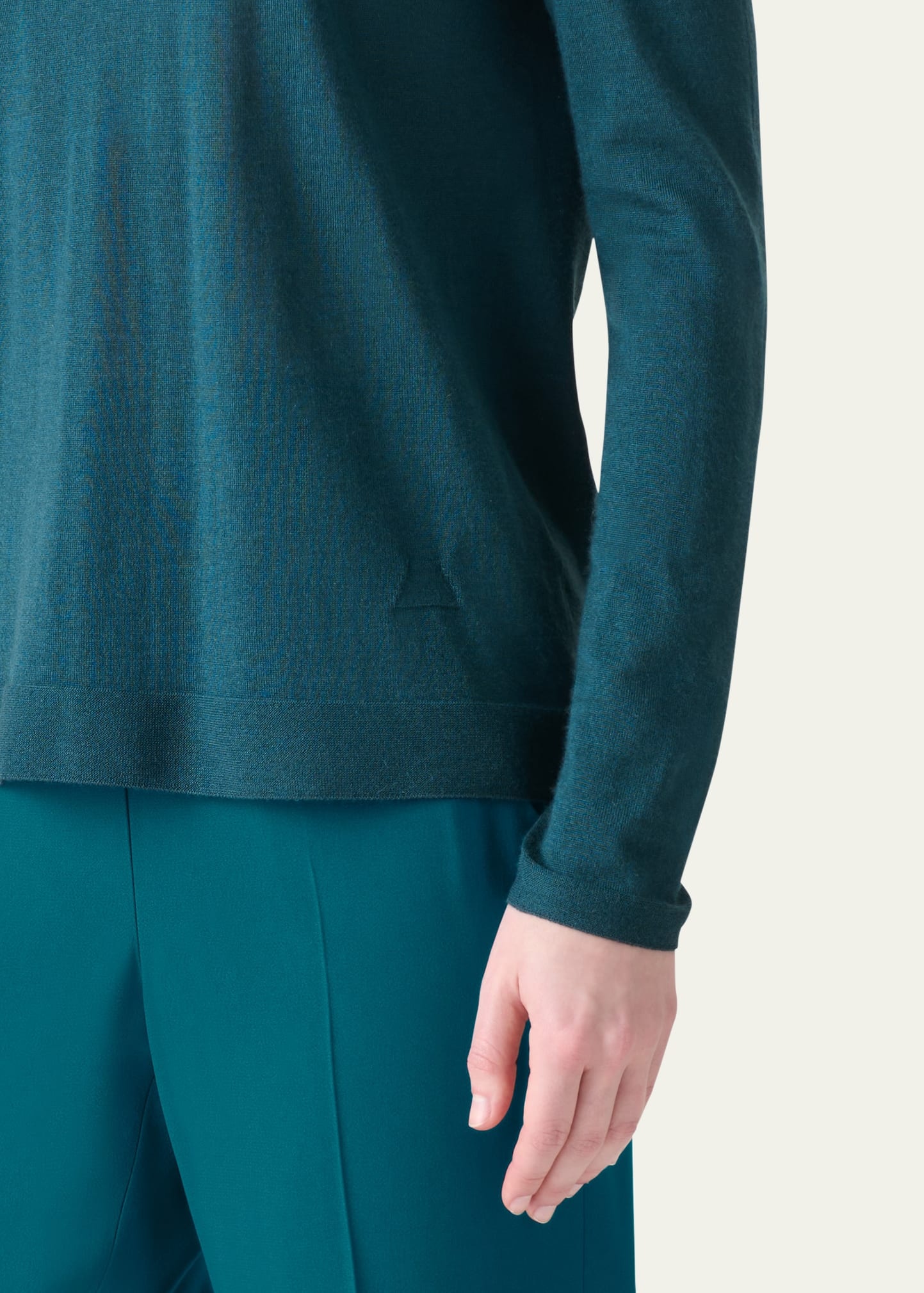 Cashmere-Silk Fine Gauge Seamless Knit Sweater - 5