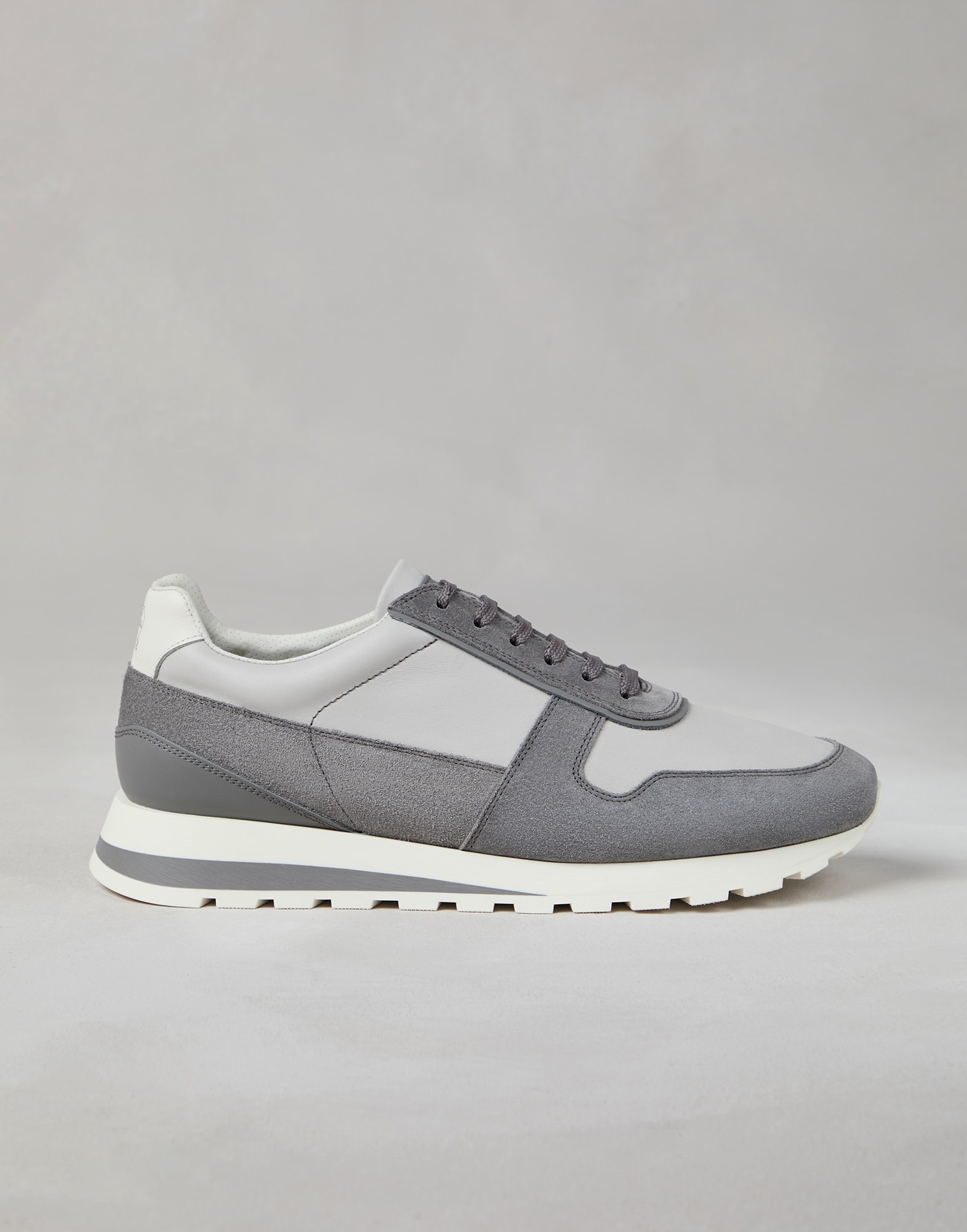 Calfskin and washed suede runners - 5