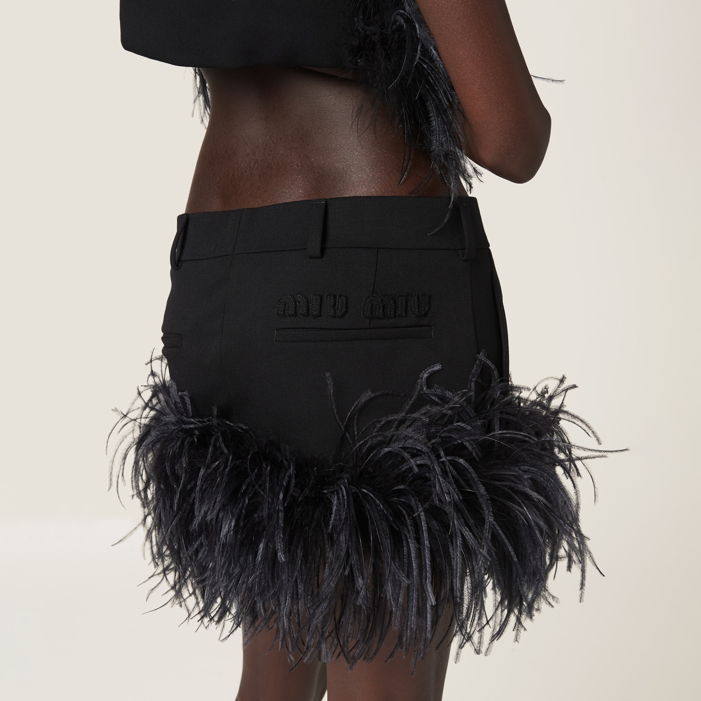 Feather-trimmed grain de poudre miniskirt - 4