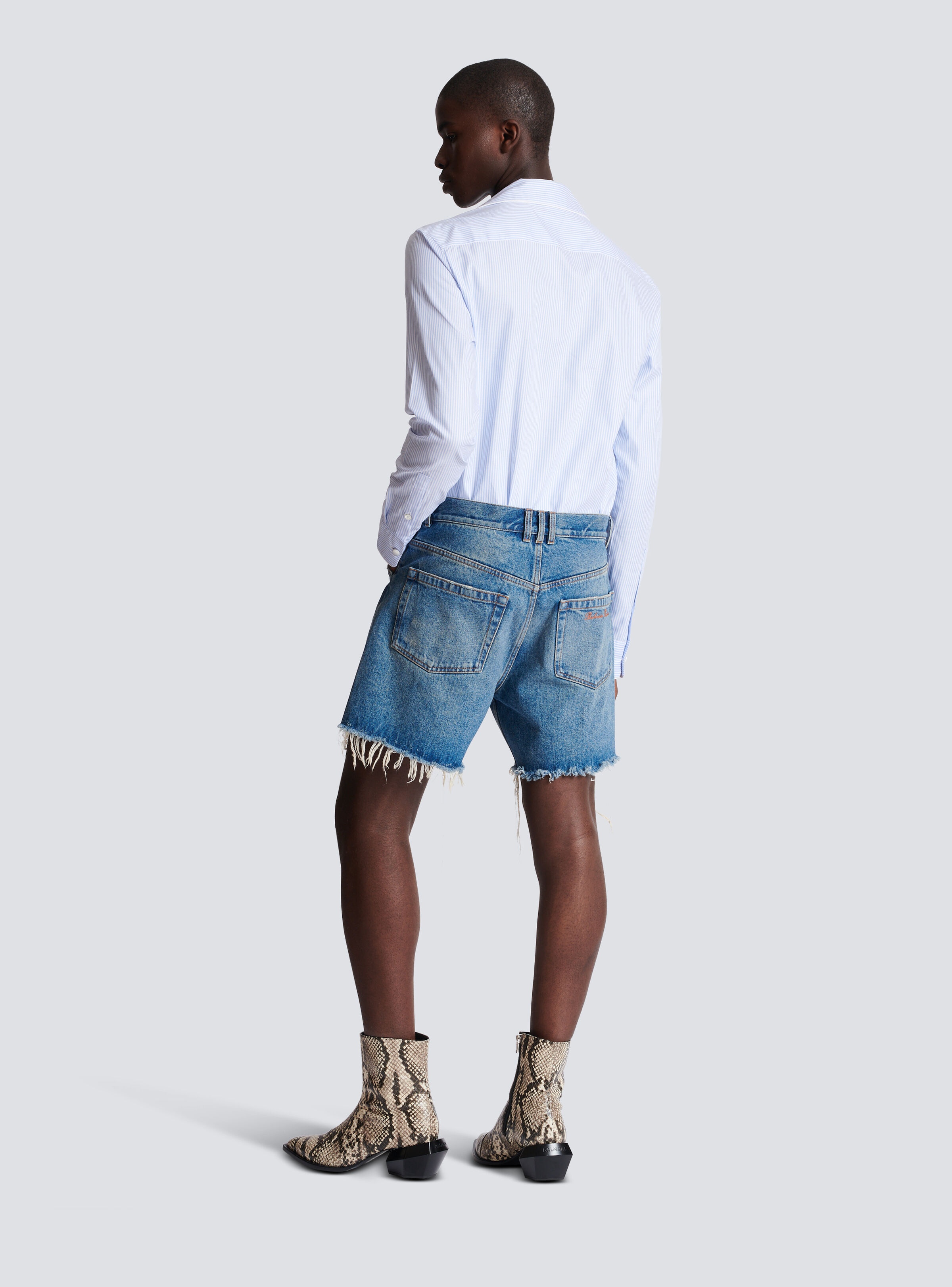 Unisex shorts in vintage Blue Wash denim - 4
