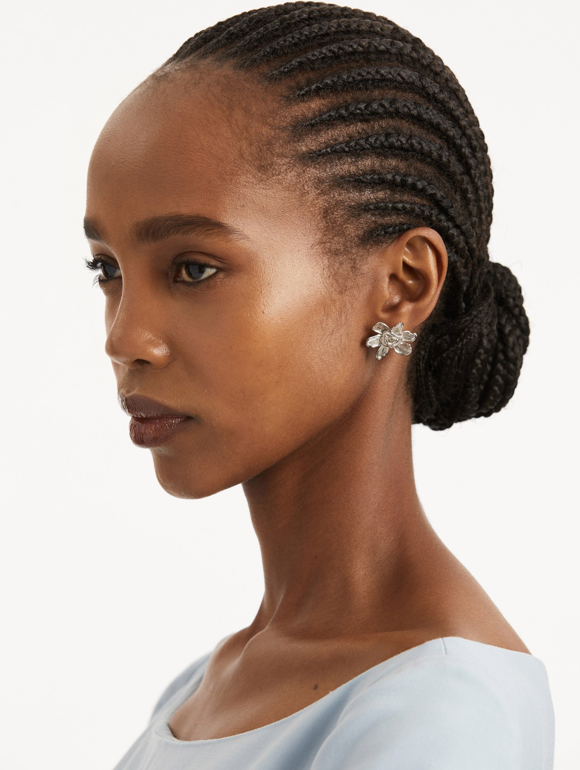 SMALL O FLOWER EARRINGS - 2