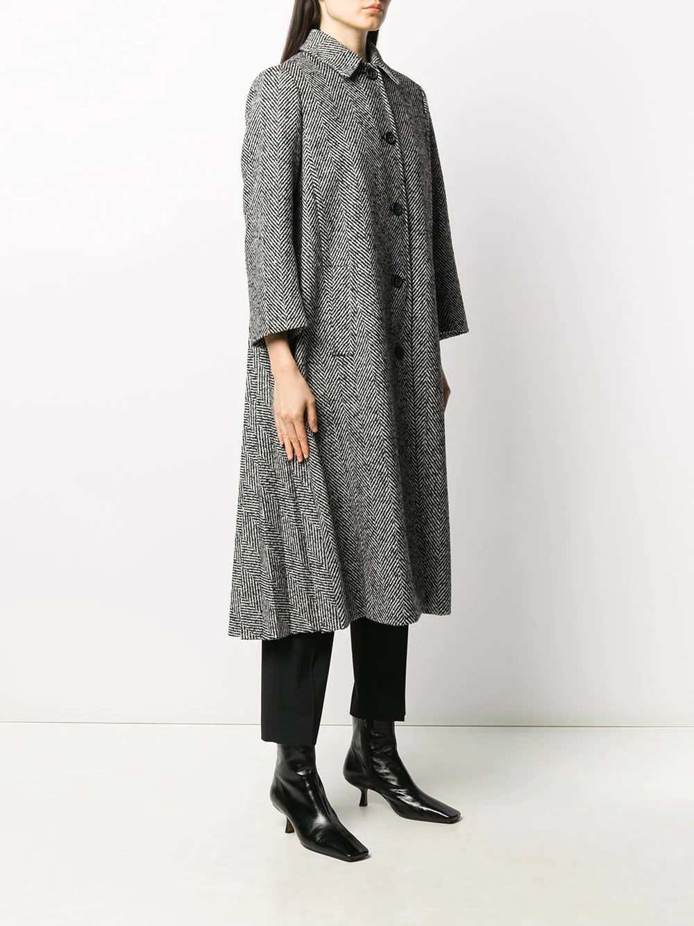 diagonal pattern pleated coat - 4