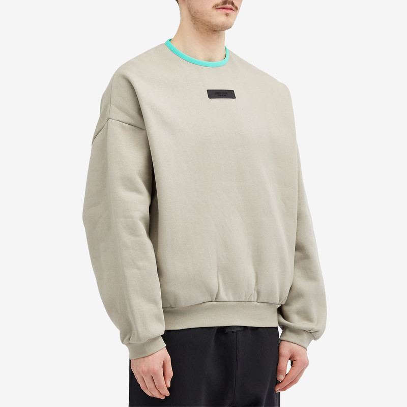 ESSENTIALS Fear of God ESSENTIALS Spring Tab Detail Sweatshirt outlook