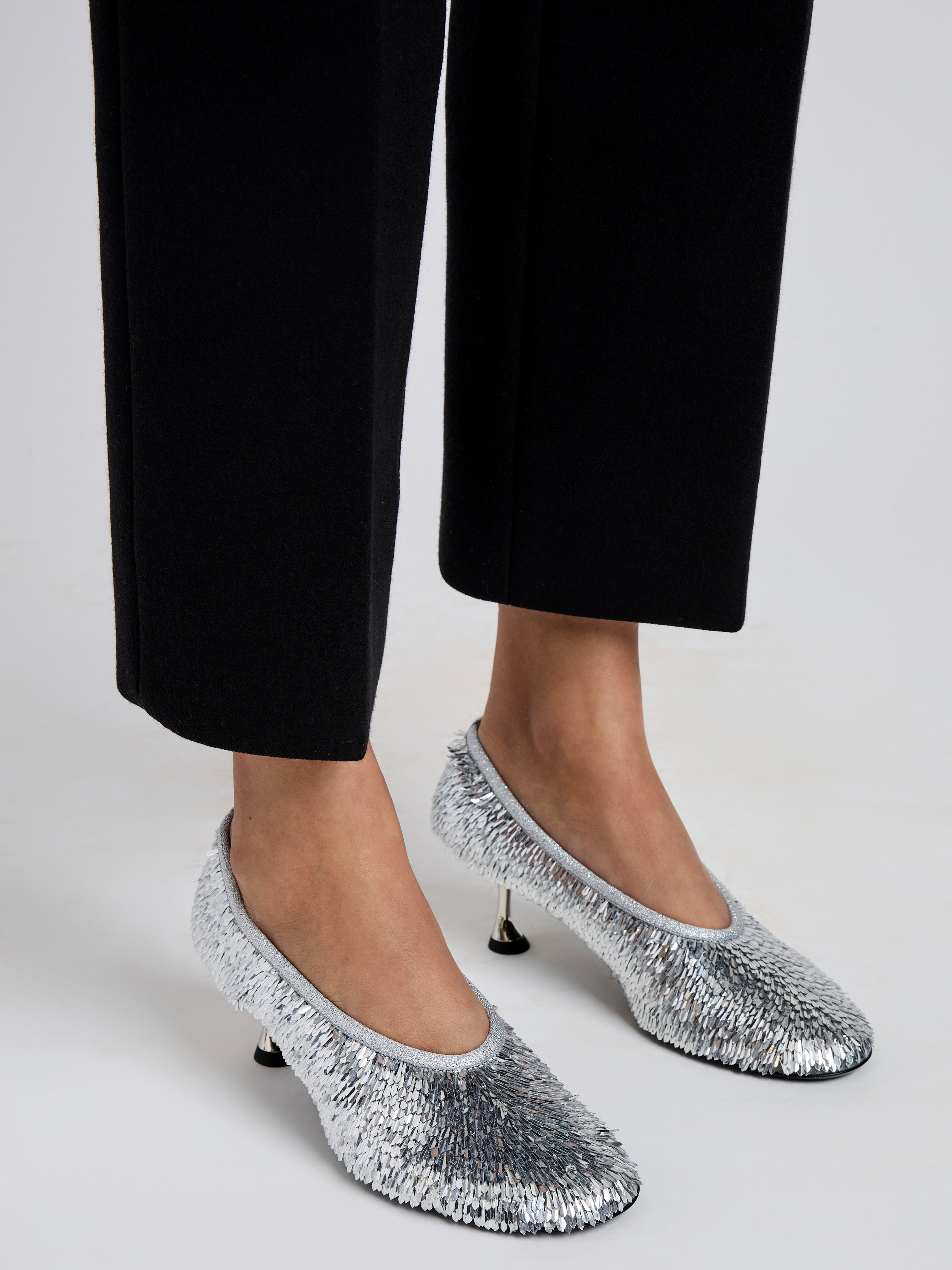 Tee Sequin Pumps - 4