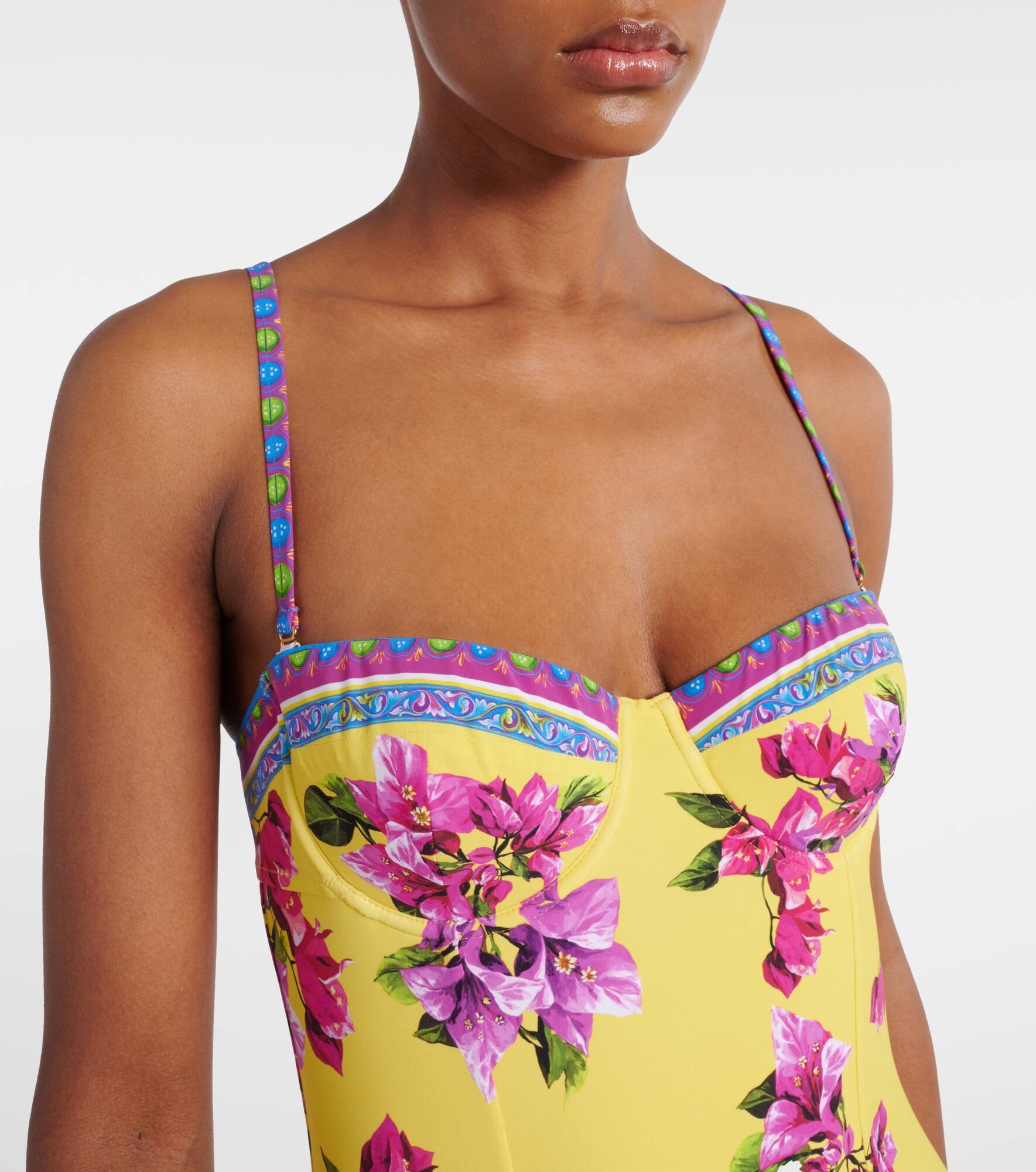 Floral swimsuit - 4