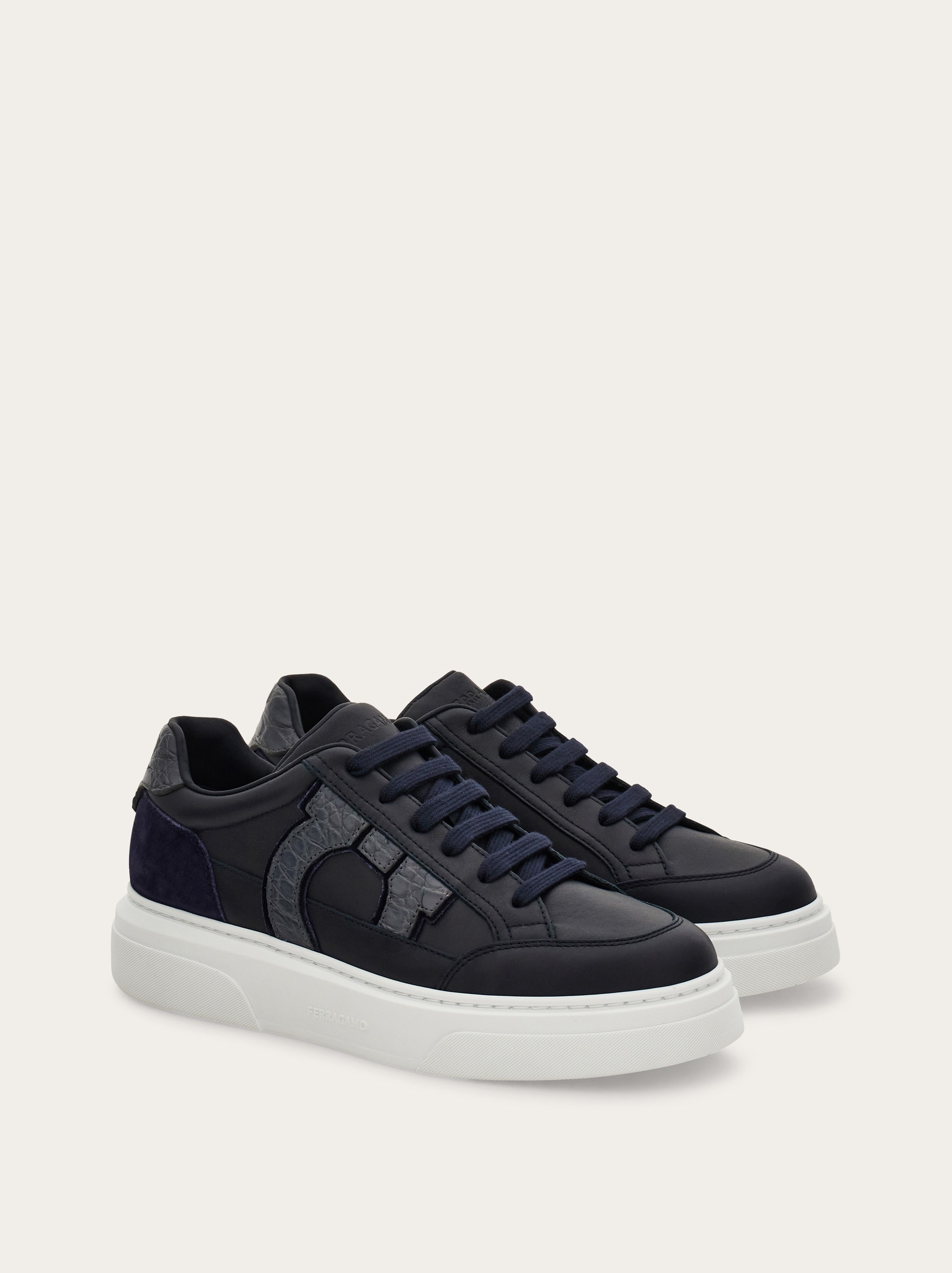 Low-top sneaker with Gancini detail - 5