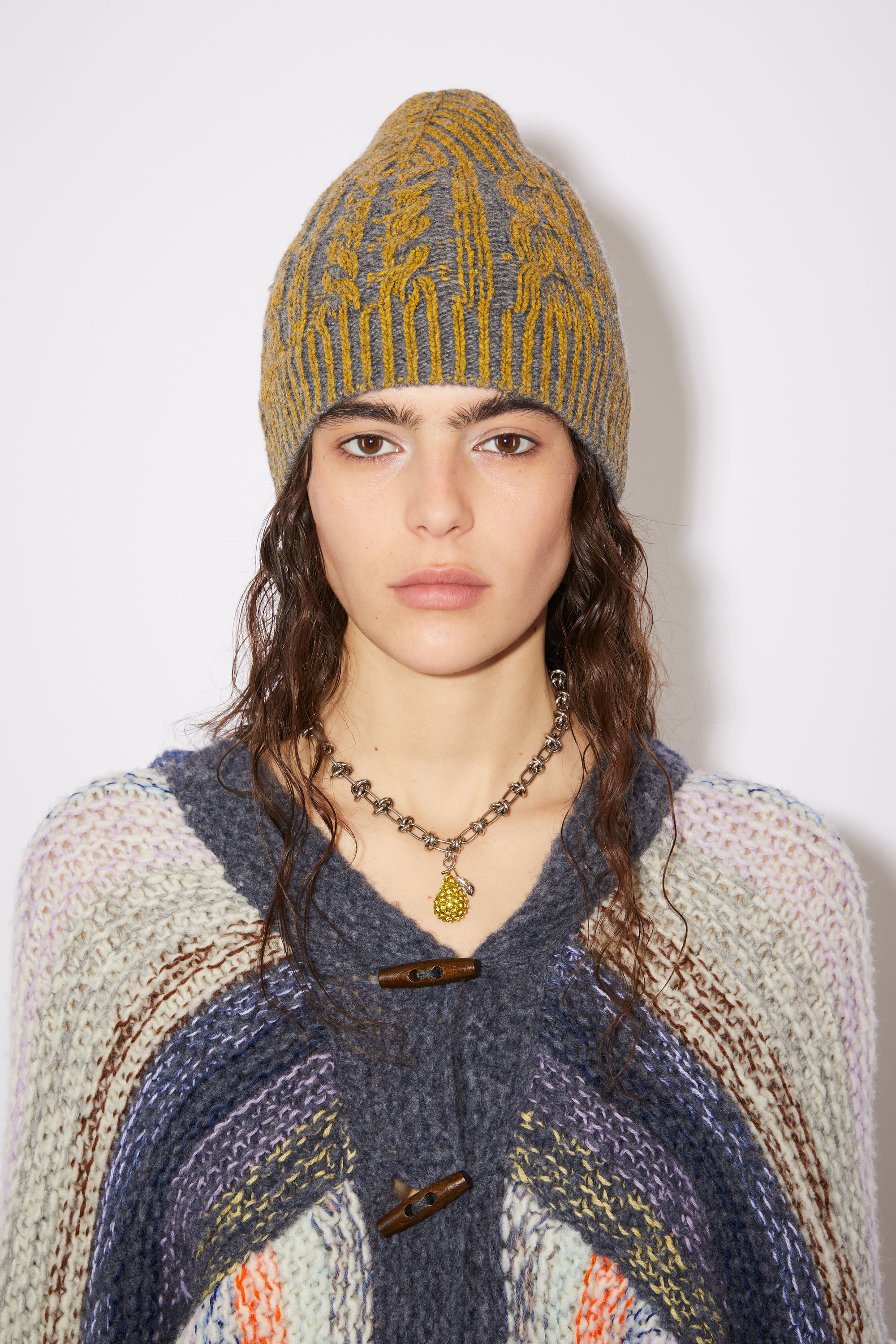 Ink print cable knit beanie - Oil yellow - 2