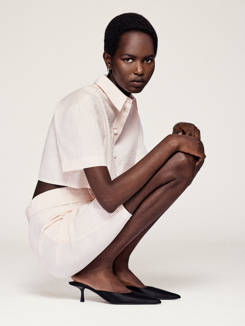 FRAME The Seersucker Cropped Shirt in Azalea Multi outlook