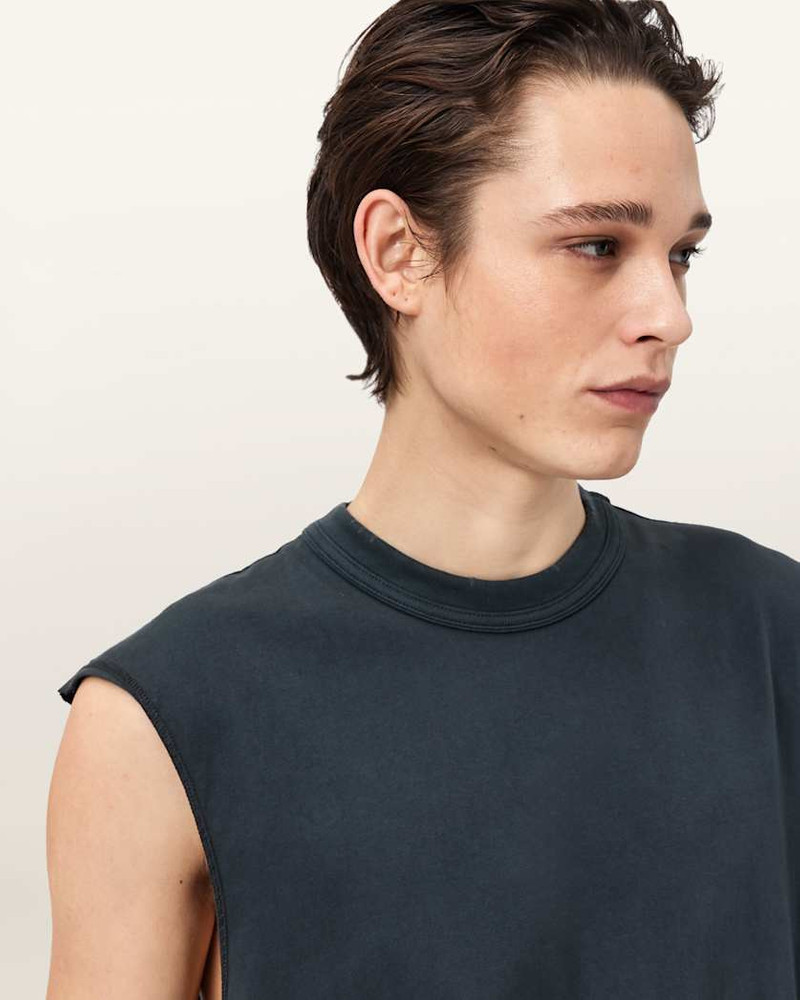 COLE SLEEVELESS CREW NECK T-SHIRT 3