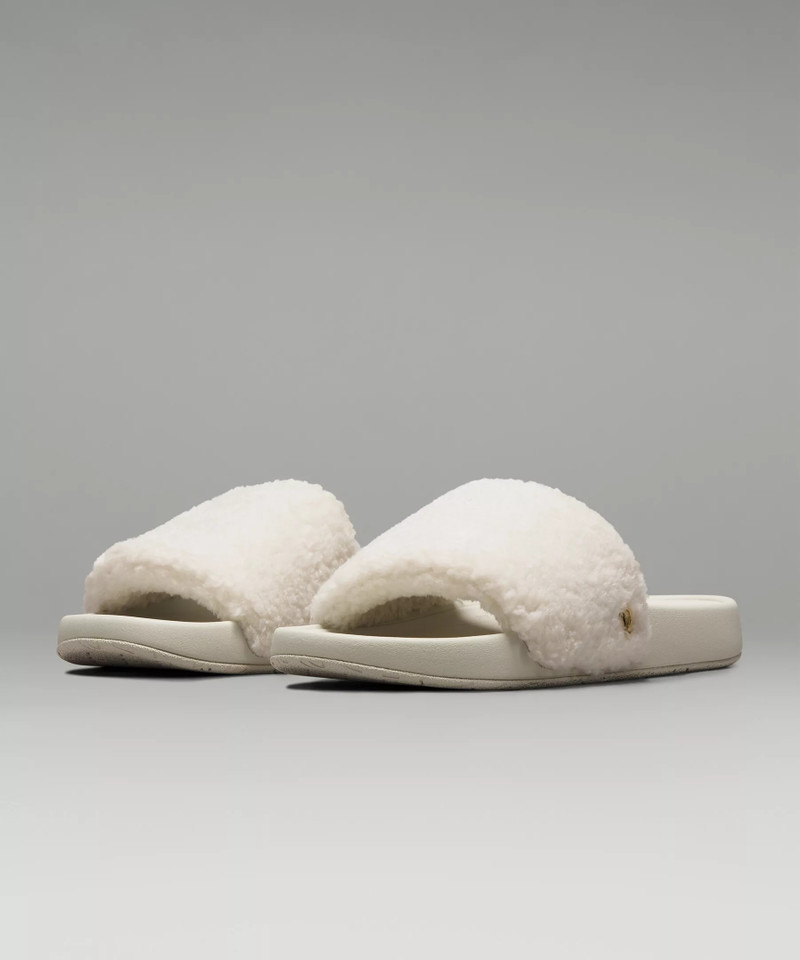 Women's Fleece Restfeel Slide 1