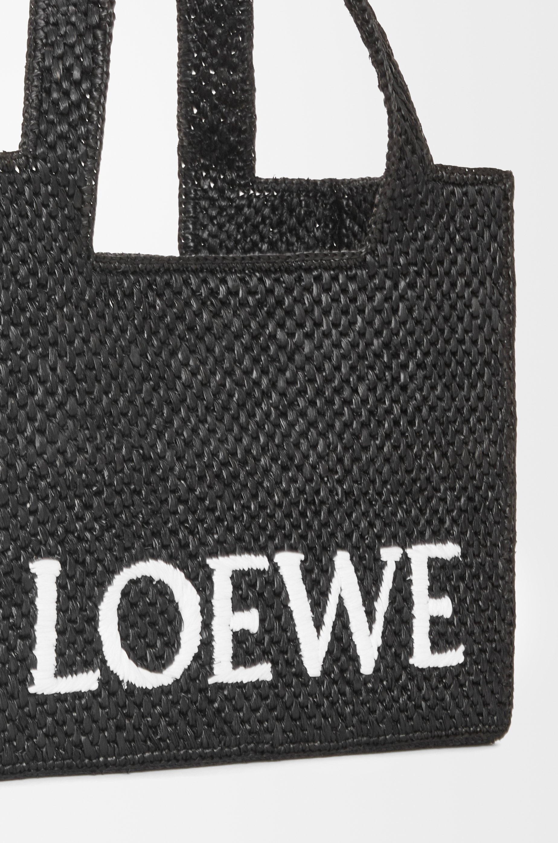 Medium LOEWE Font tote in raffia - 9