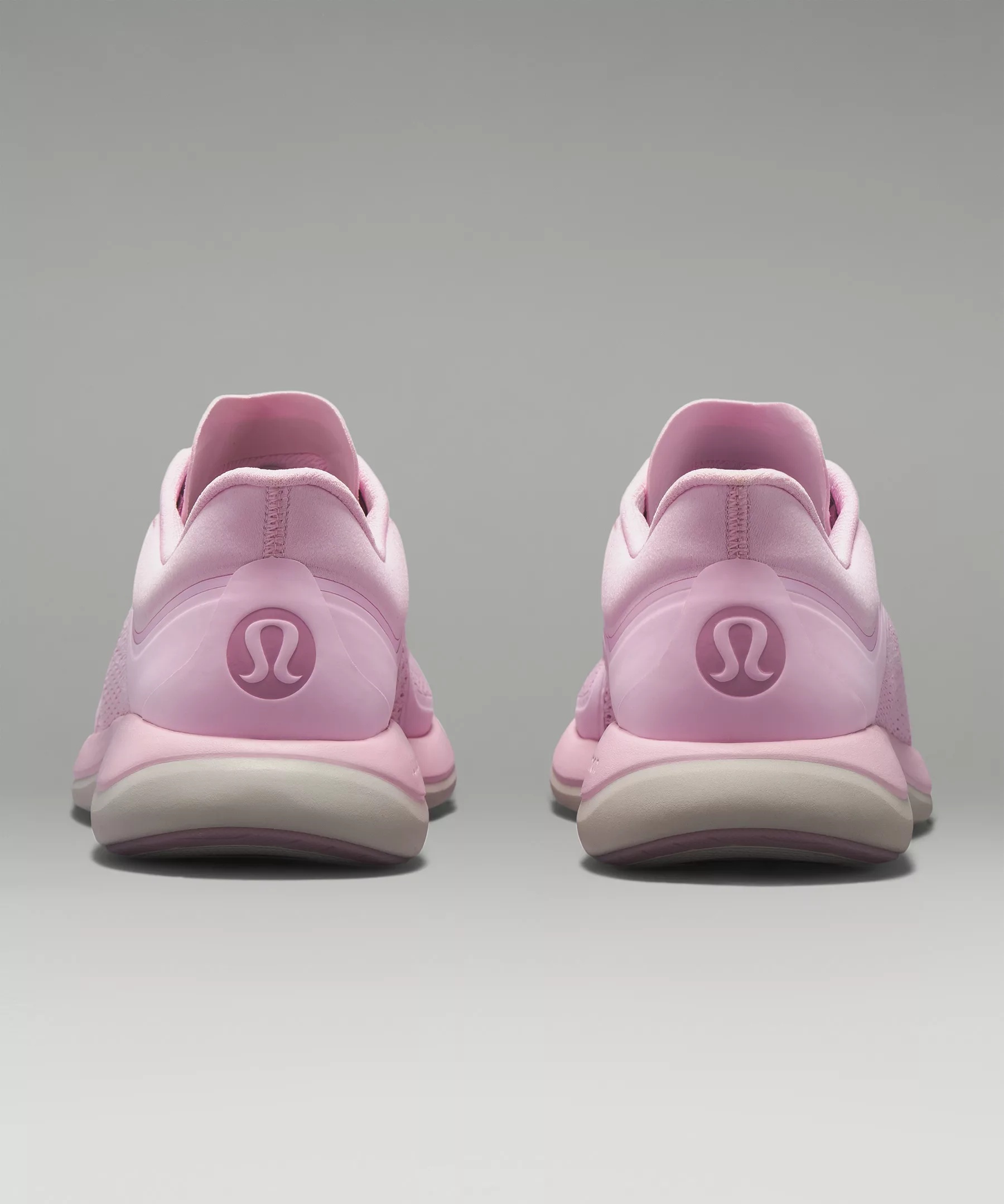 Chargefeel Low Women's Workout Shoe - 6