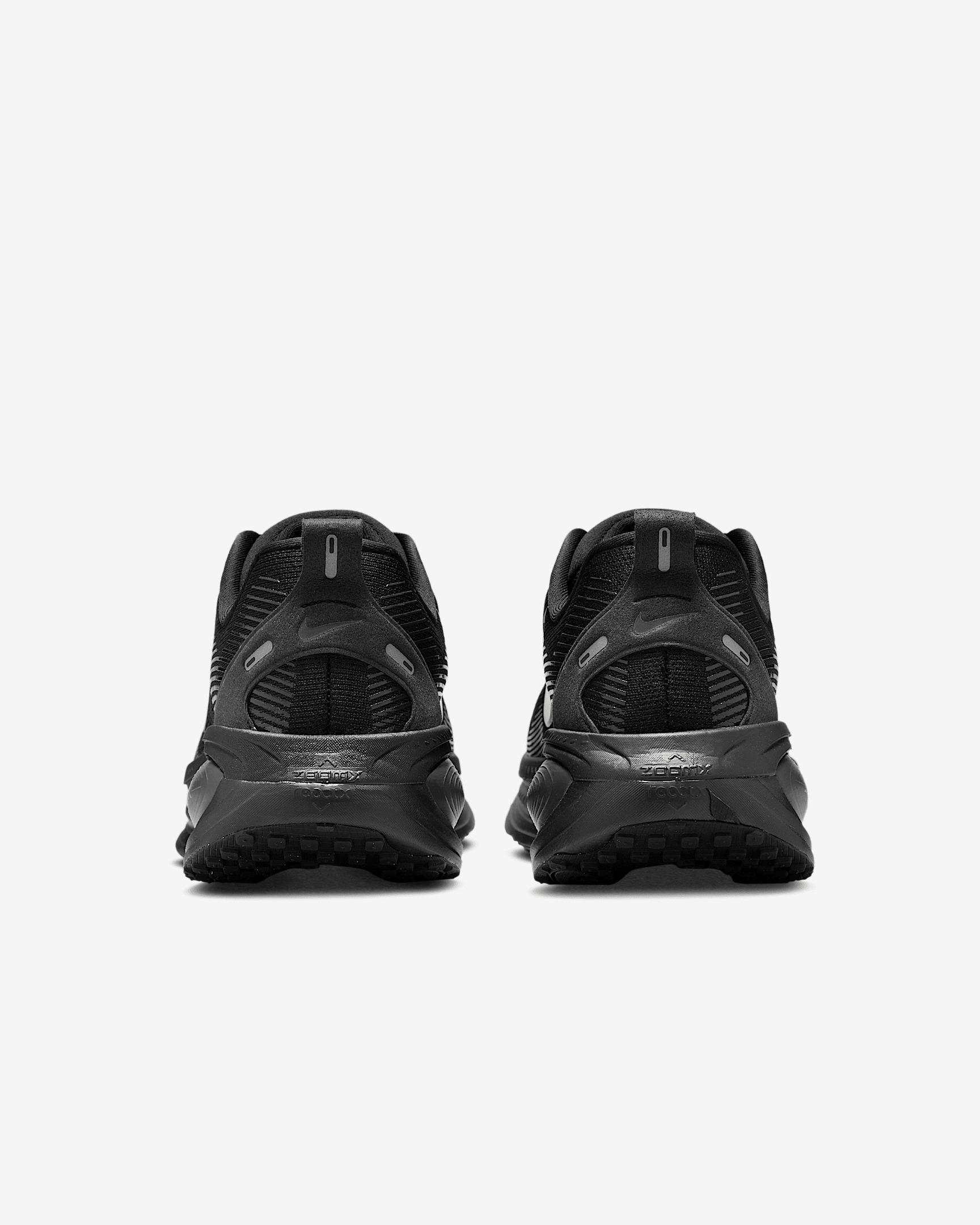 Nike Vomero 18 Men's Road Running Shoes - 6