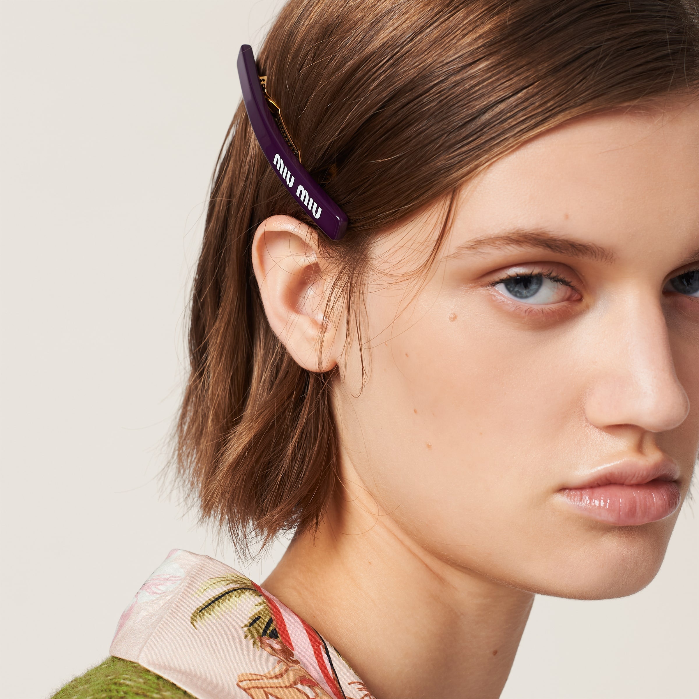 Plexiglas hair clip - 1