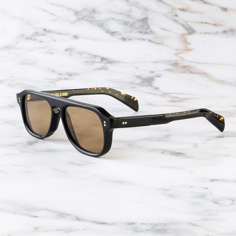 CUTLER AND GROSS GR14 AVIATOR SUNGLASSES outlook