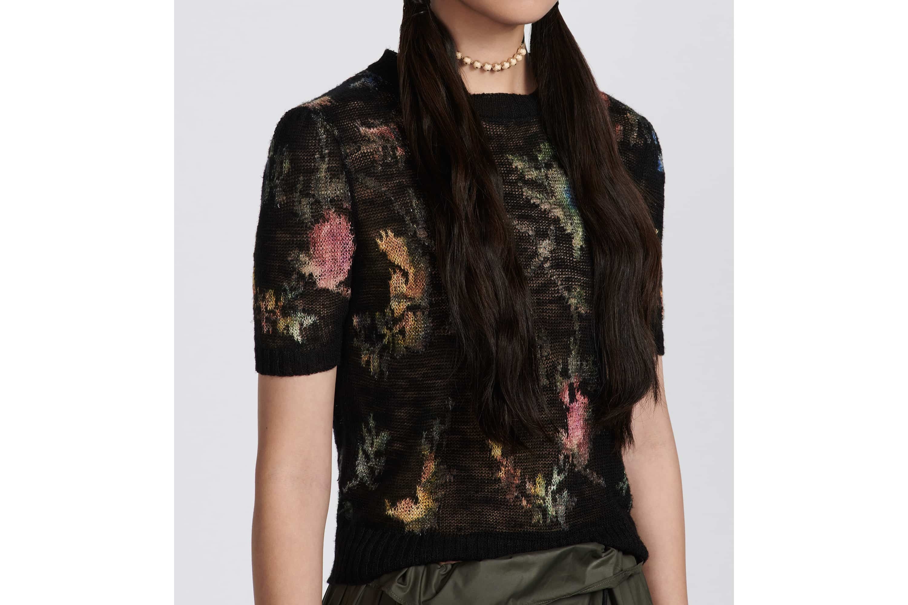 Puff-Sleeve Top - 7