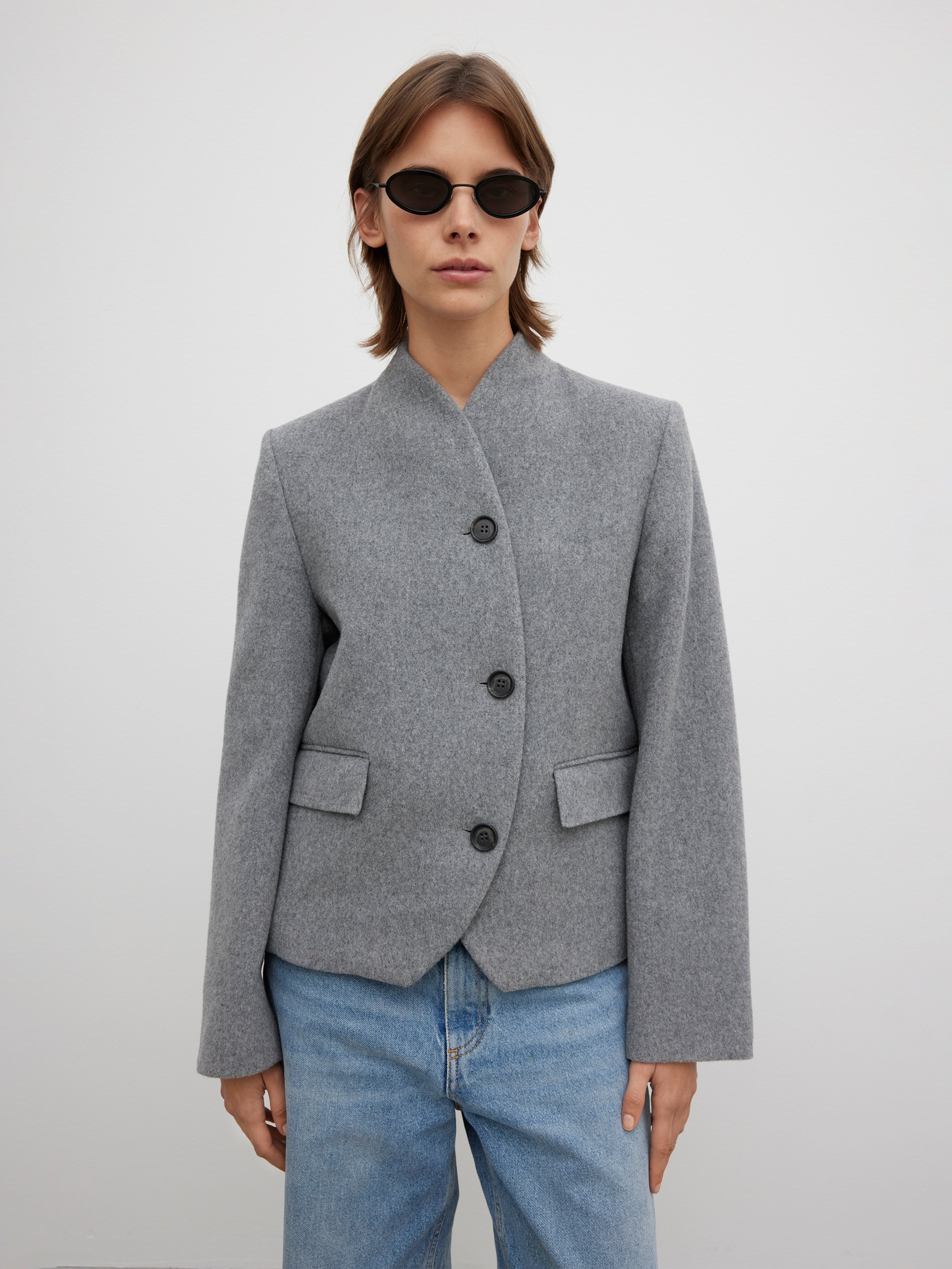 Short curved jacket - 2