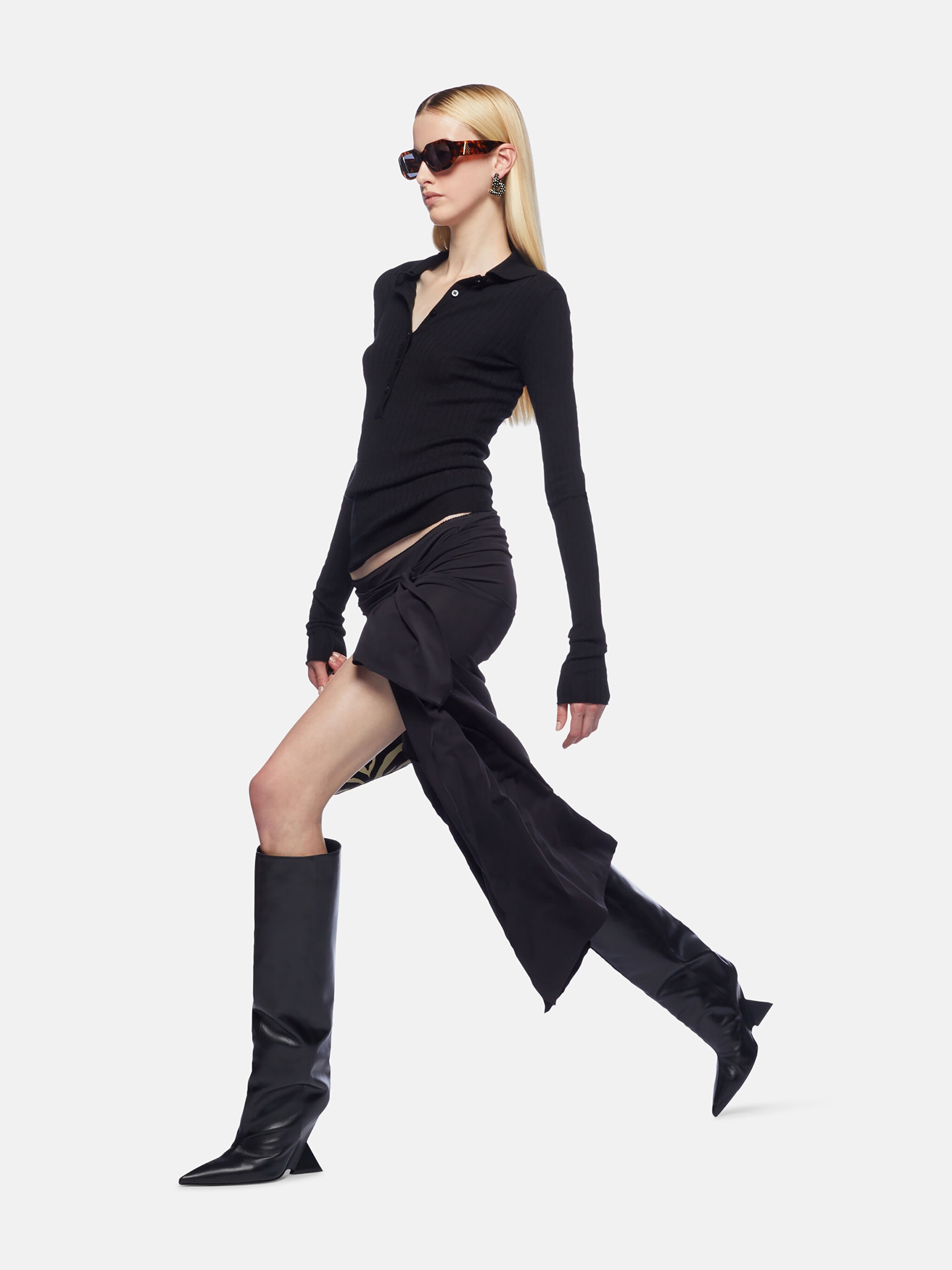 スカート The Attico Fitted Black Midi Skirt 24233586_54343906_600.jpg