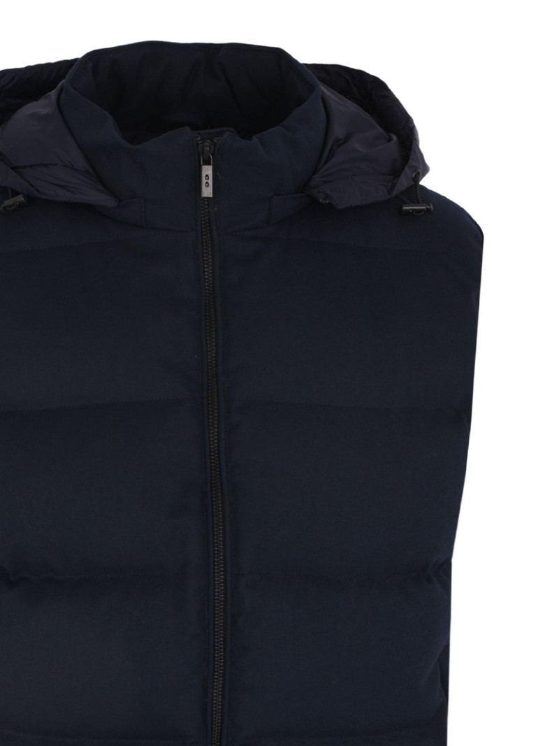 hooded gilet 3