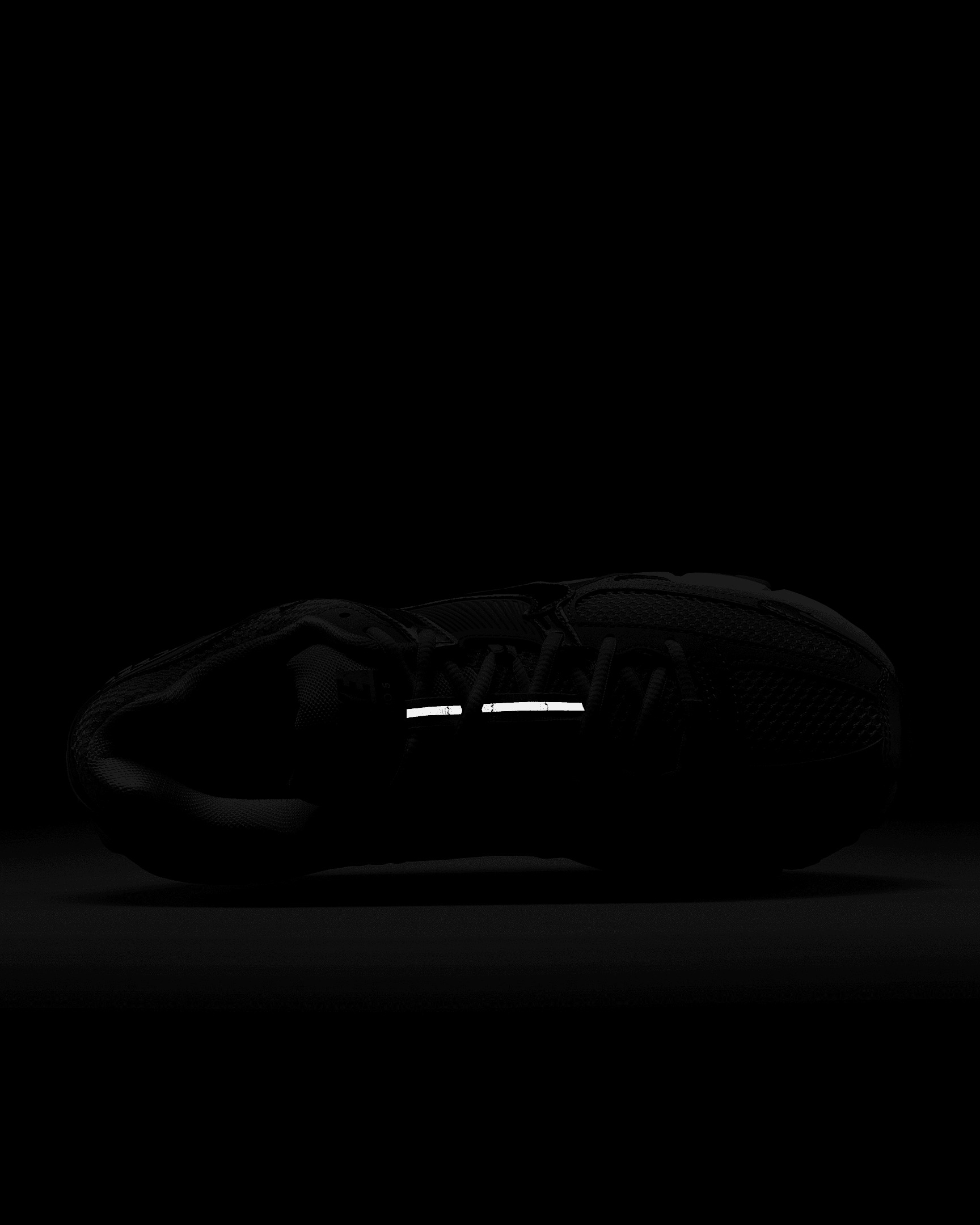 Nike Zoom Vomero 5 Men's Shoes - 9