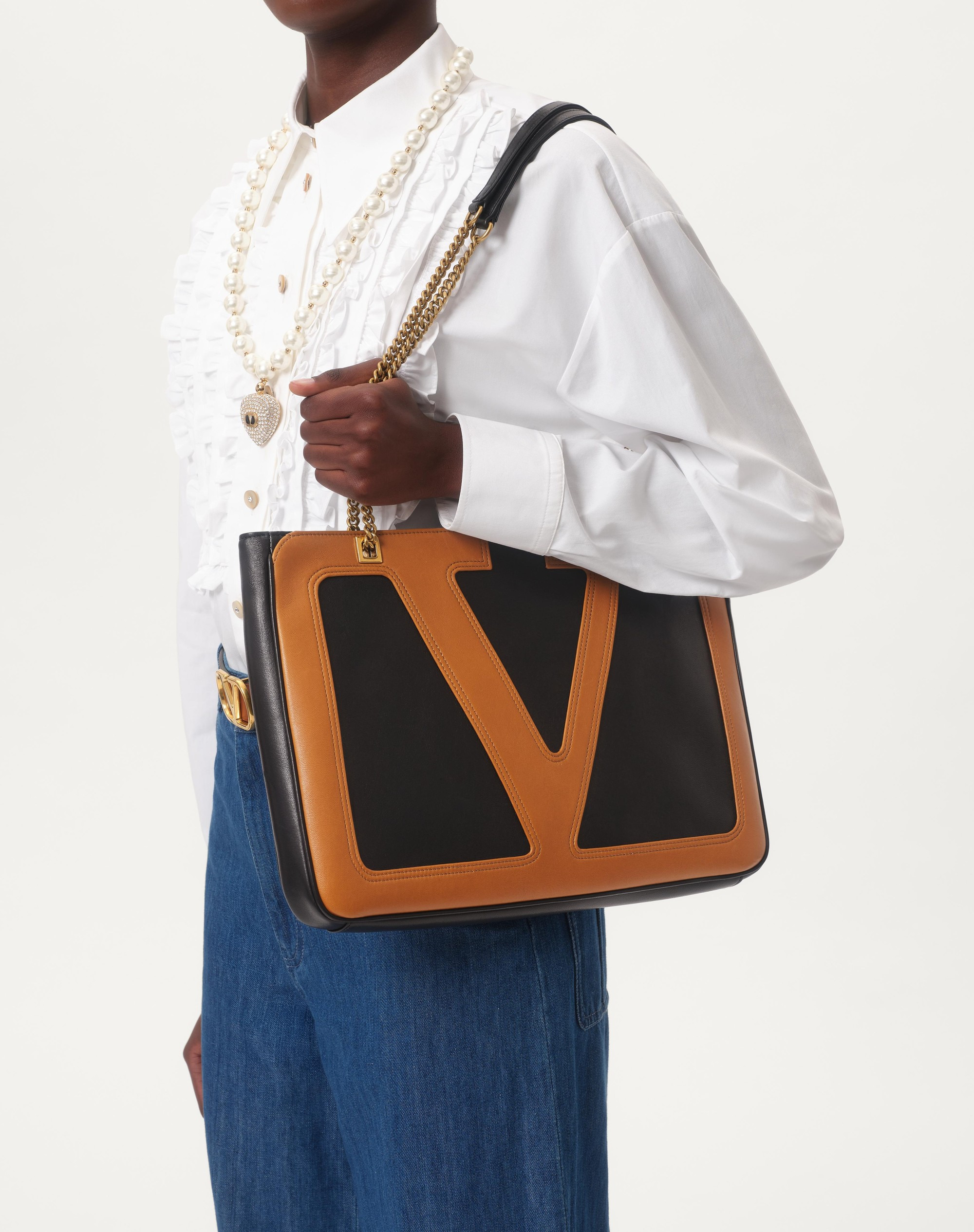 VALENTINO GARAVANI VIVA SUPERSTAR MEDIUM NAPPA LEATHER SHOPPING BAG - 7