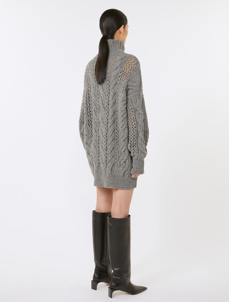Oversized cable-knit sweater - 4
