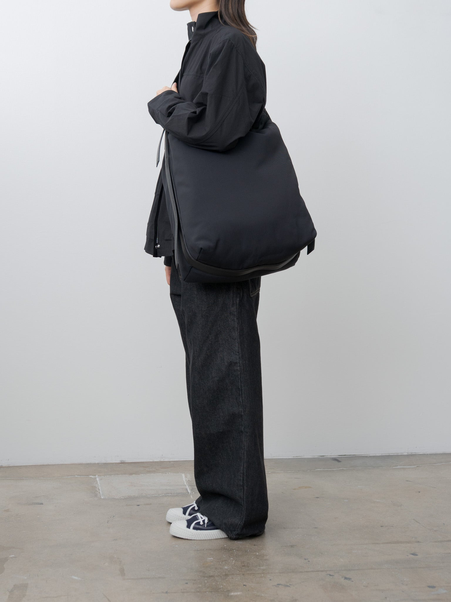 Airport Bag - Black - 3